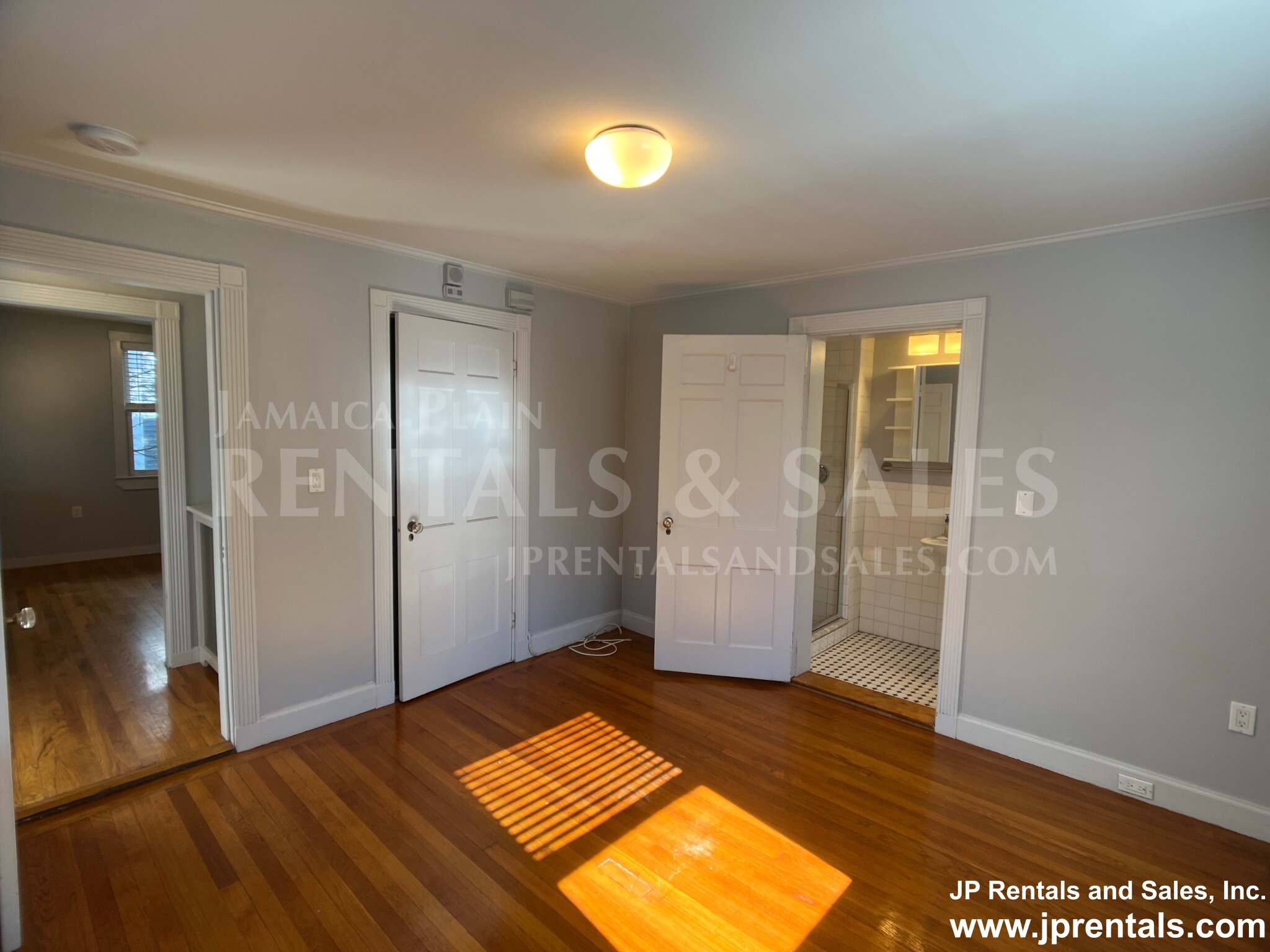 22 Peter Parley Rd, Jamaica Plain