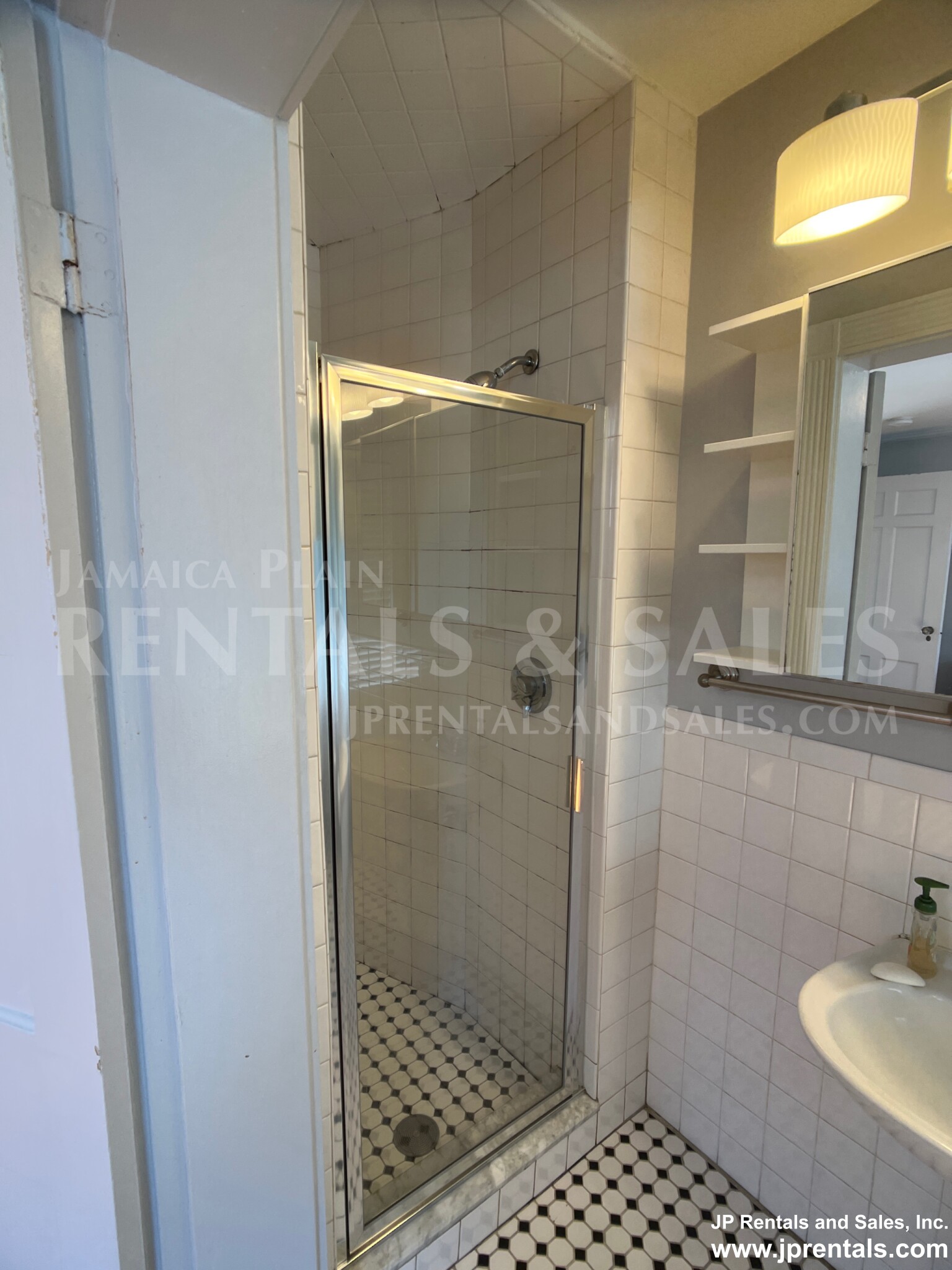 22 Peter Parley Rd, Jamaica Plain