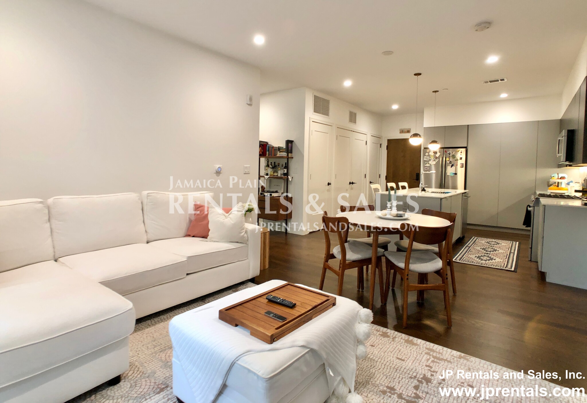 45 Burnett St, Jamaica Plain