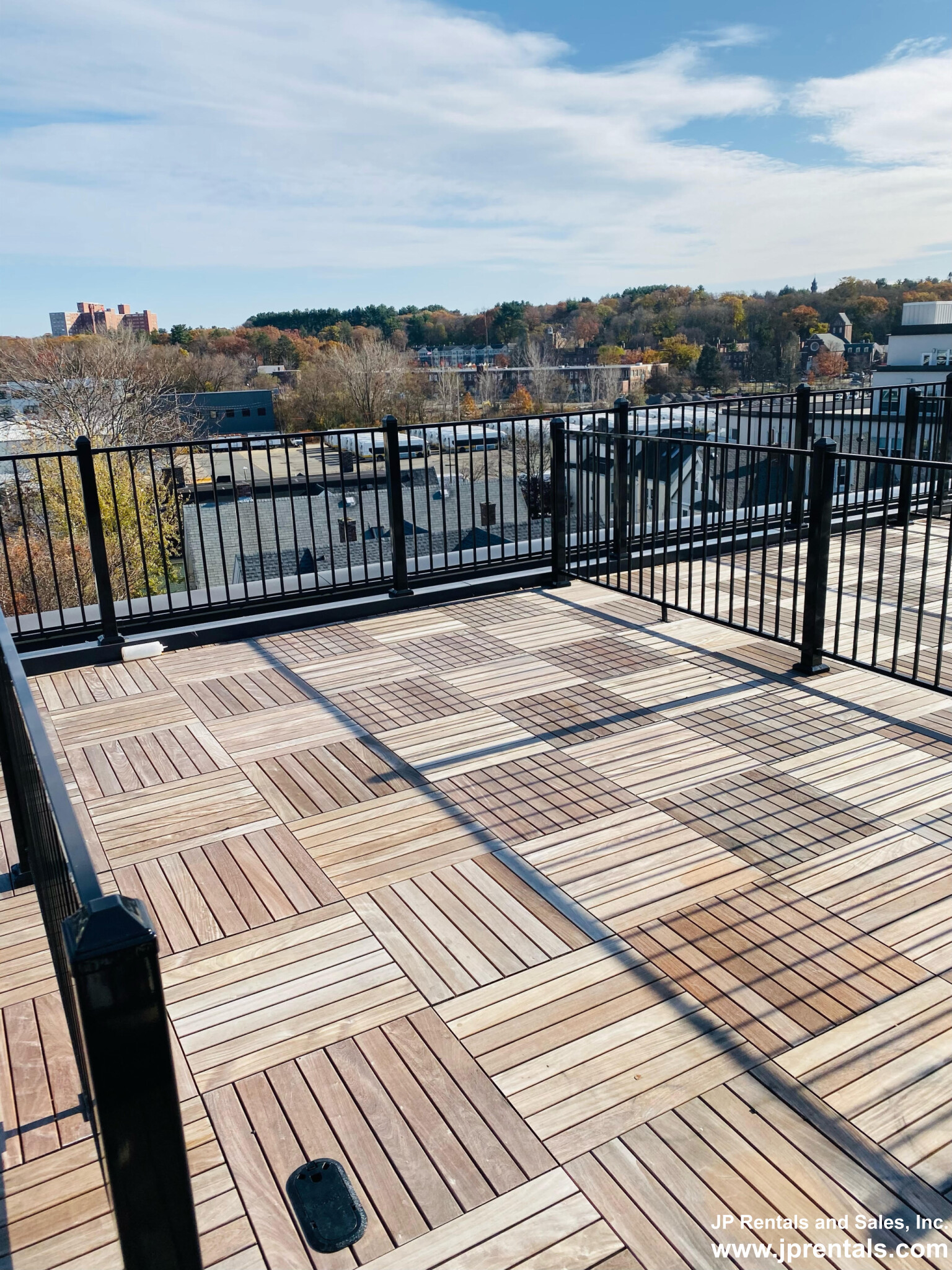 45 Burnett St, Jamaica Plain