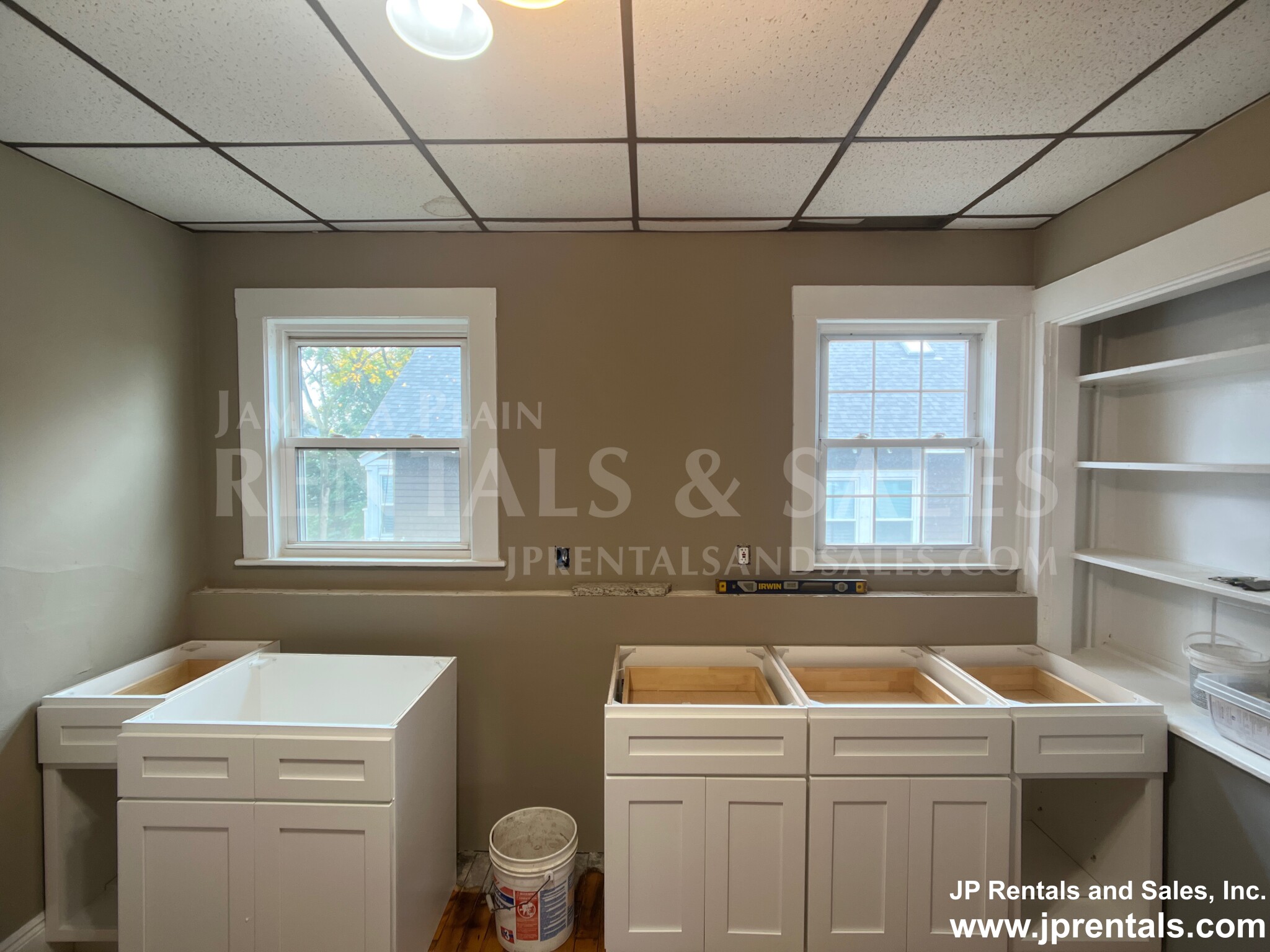 63 Manthorne Rd, West Roxbury