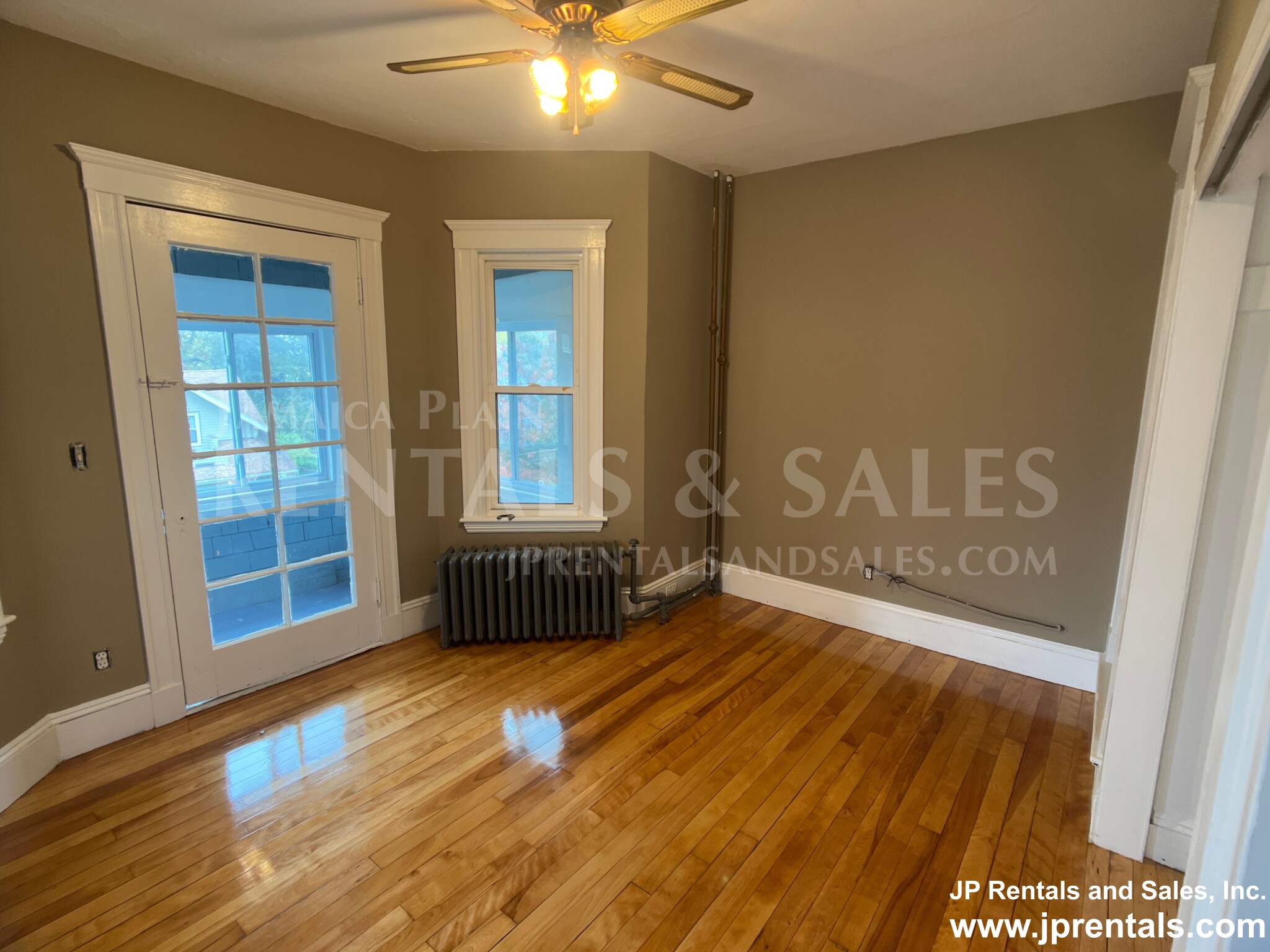 63 Manthorne Rd, West Roxbury