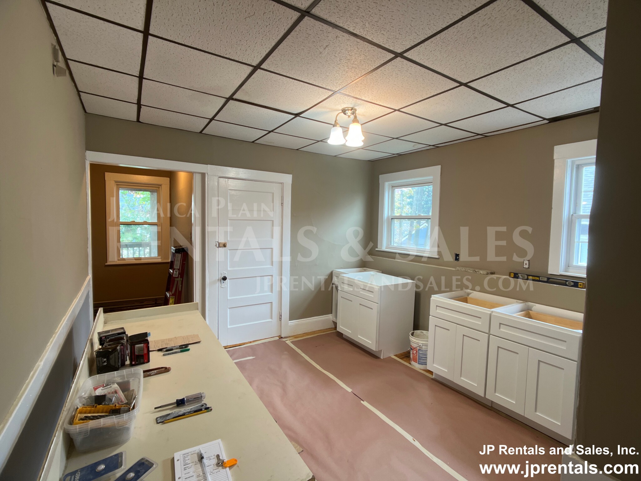 63 Manthorne Rd, West Roxbury