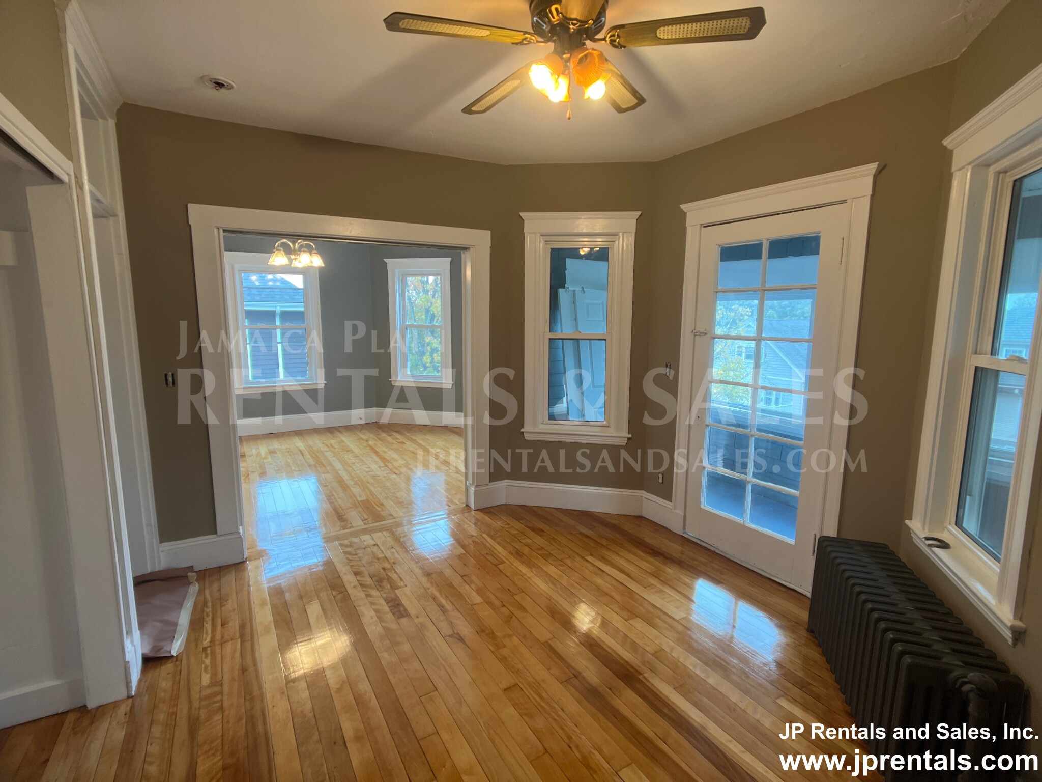 63 Manthorne Rd, West Roxbury