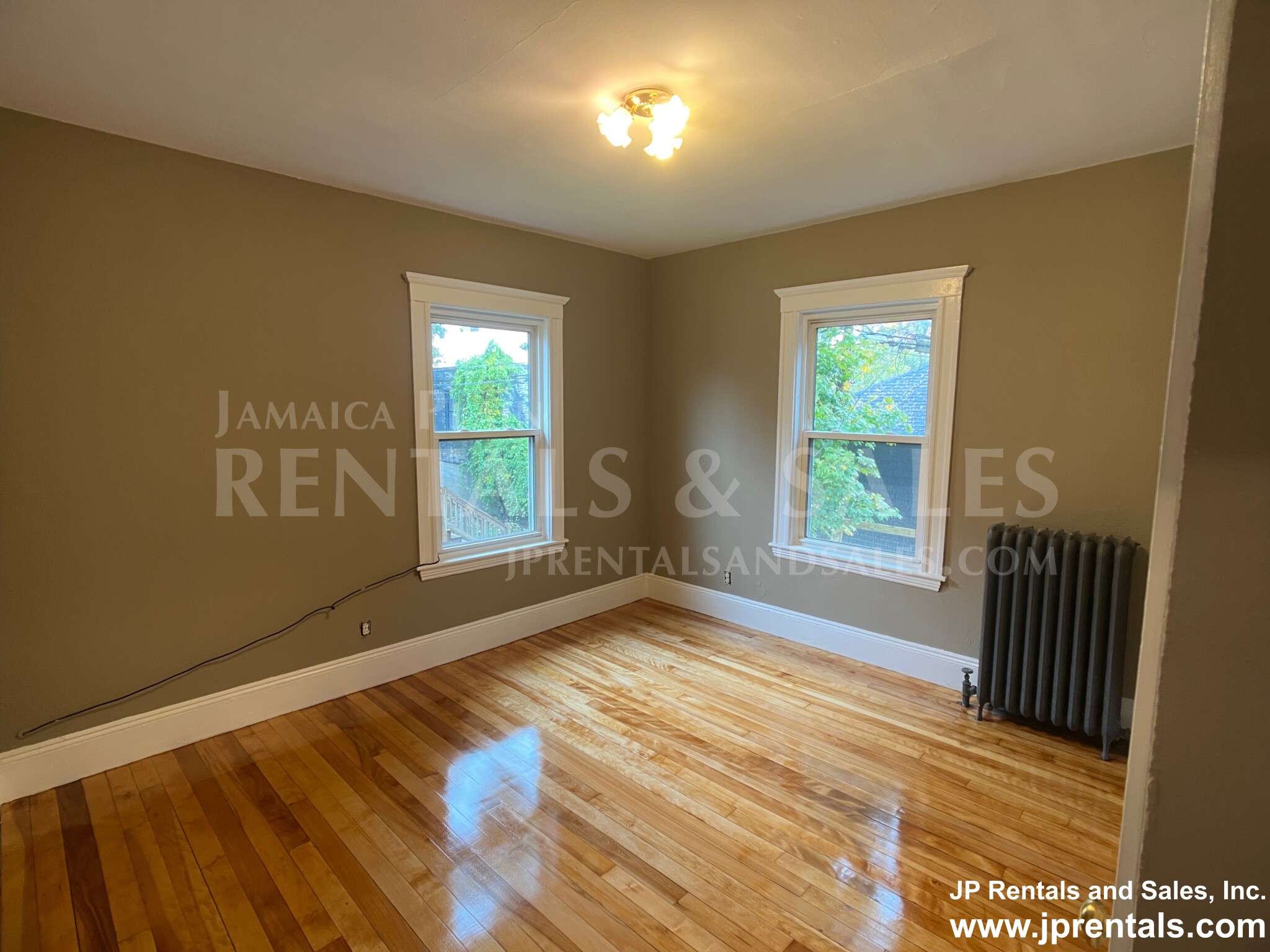 63 Manthorne Rd, West Roxbury