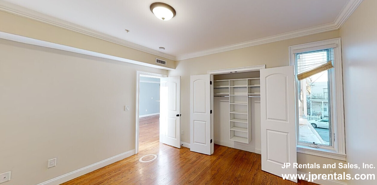 38 42 Hyde Park Ave, Jamaica Plain