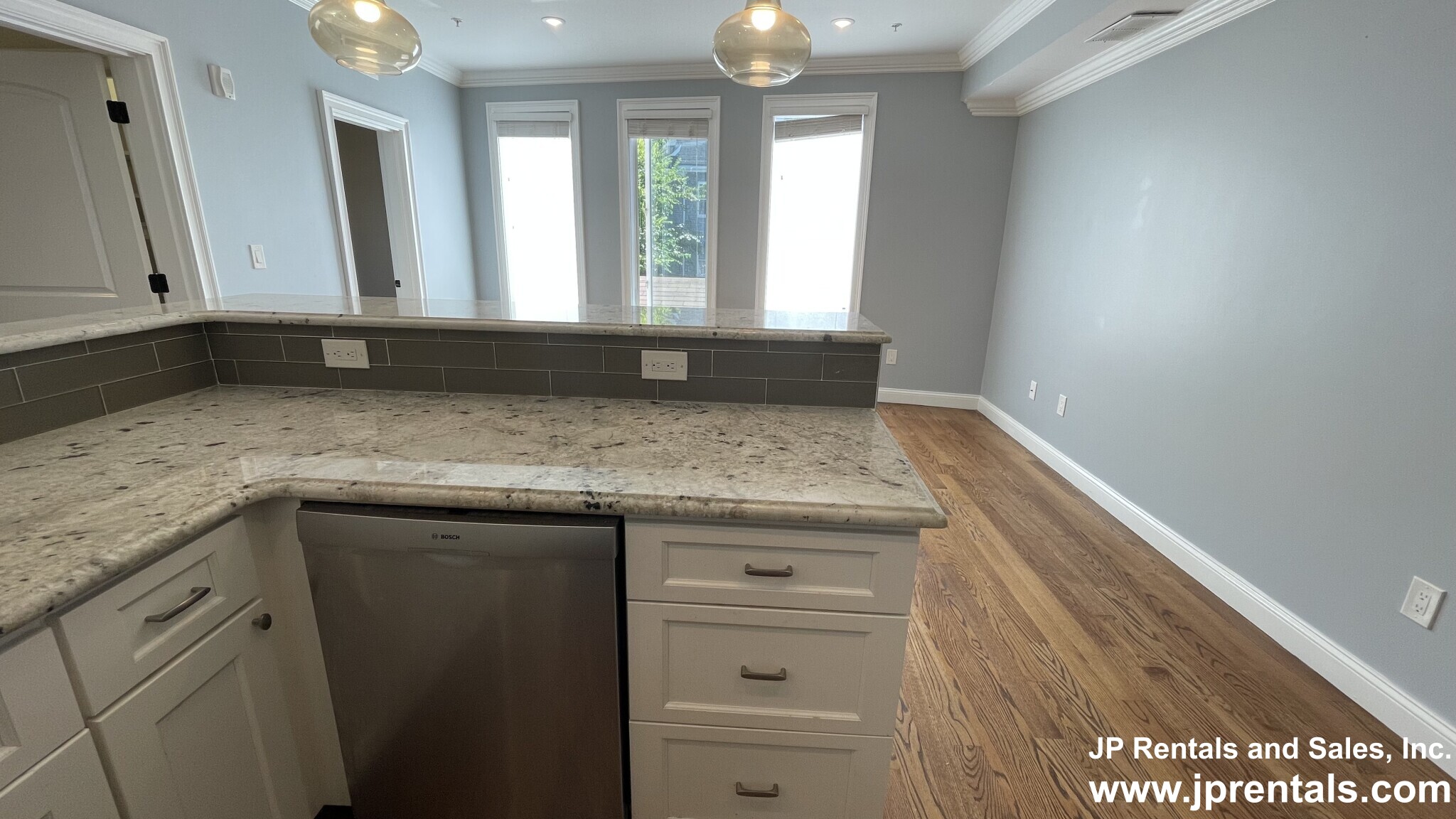 38 42 Hyde Park Ave, Jamaica Plain