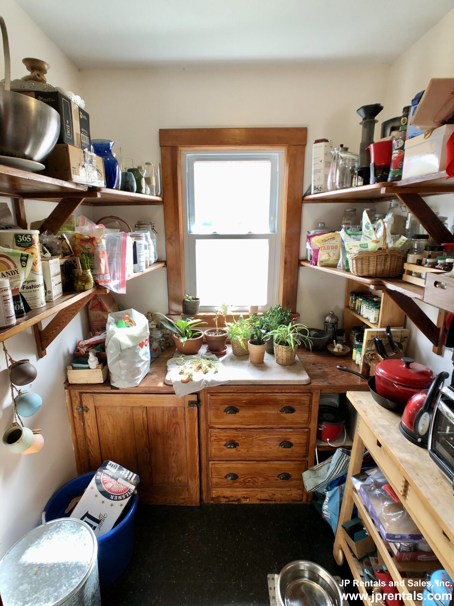 409 Huntington Ave, Jamaica Plain