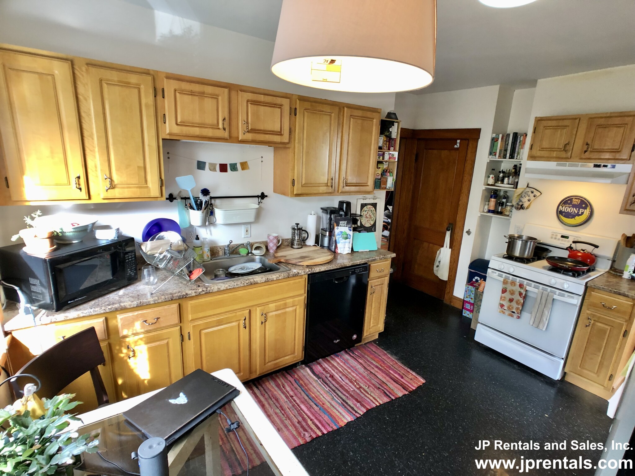 409 Huntington Ave, Jamaica Plain