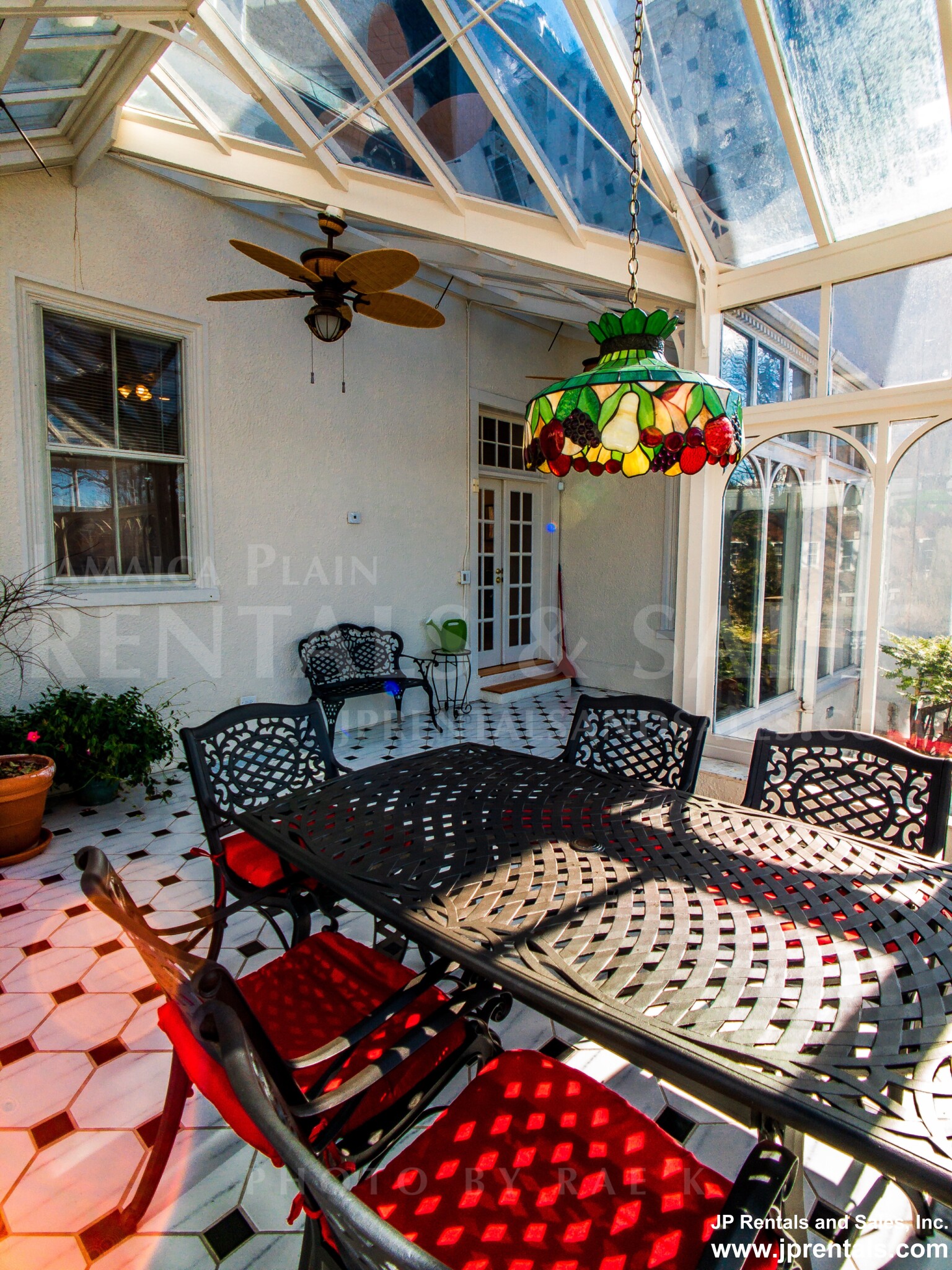 61 Pond St, Jamaica Plain