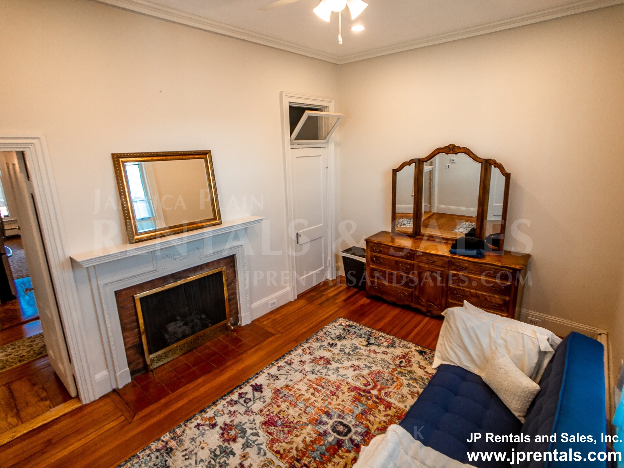 61 Pond St, Jamaica Plain