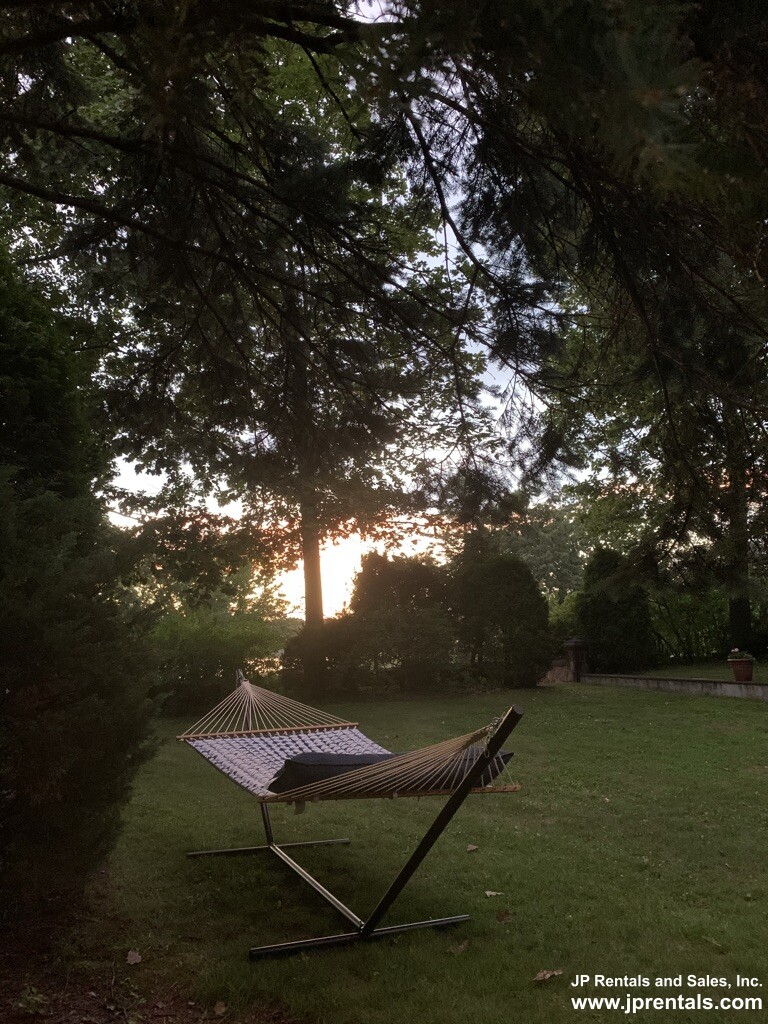 61 Pond St, Jamaica Plain