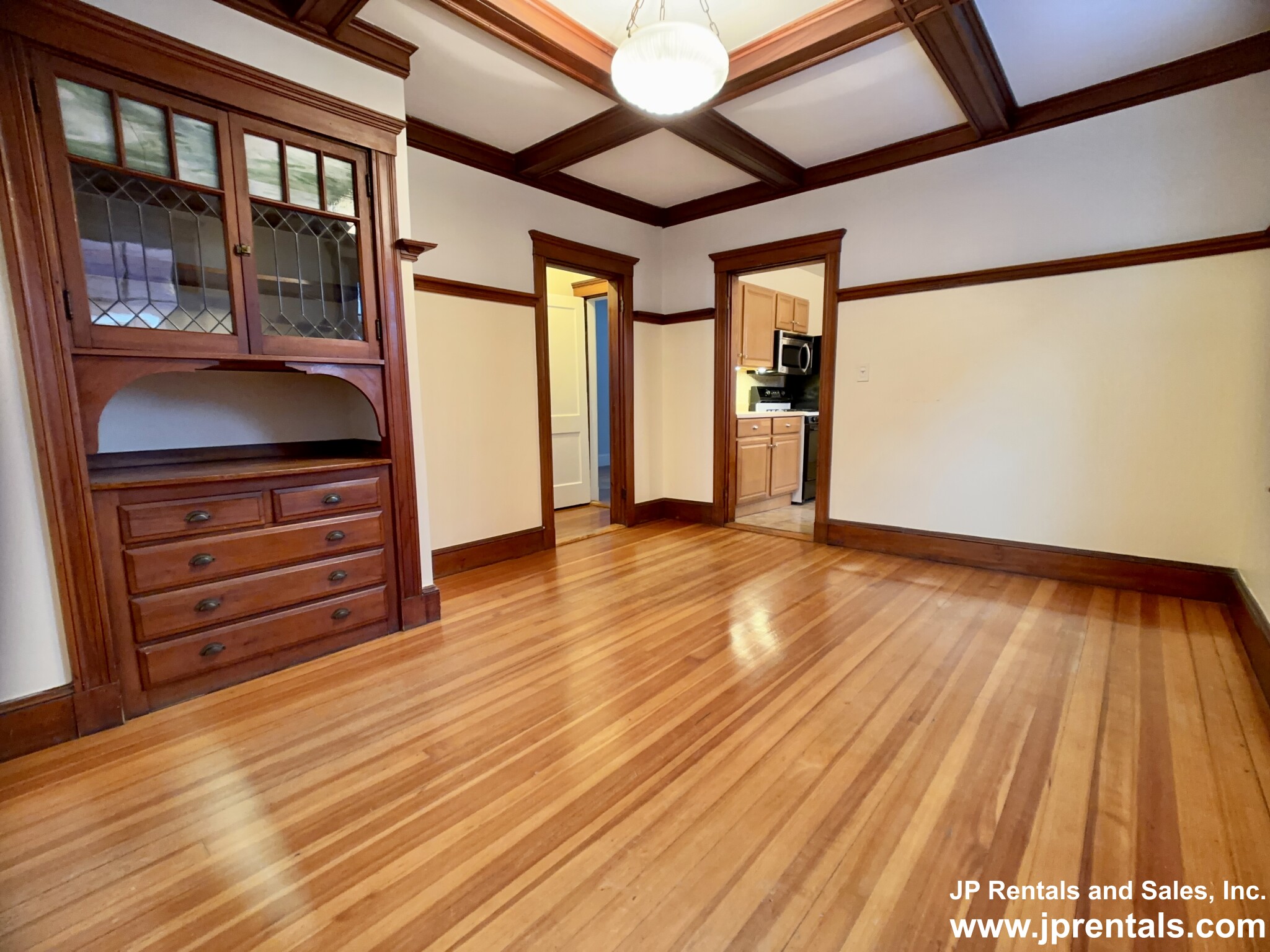 6 Archdale Rd, Roslindale
