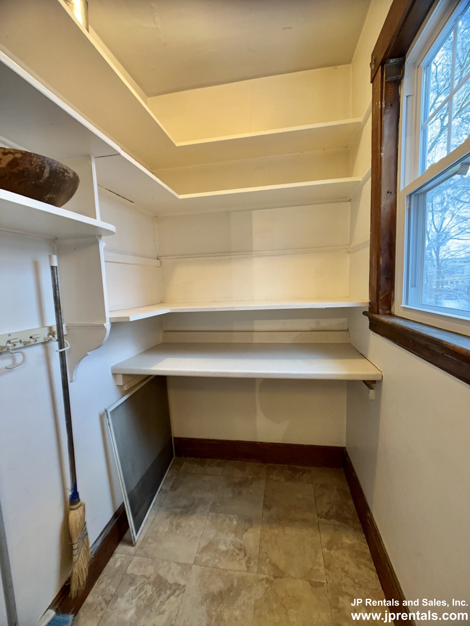 6 Archdale Rd, Roslindale