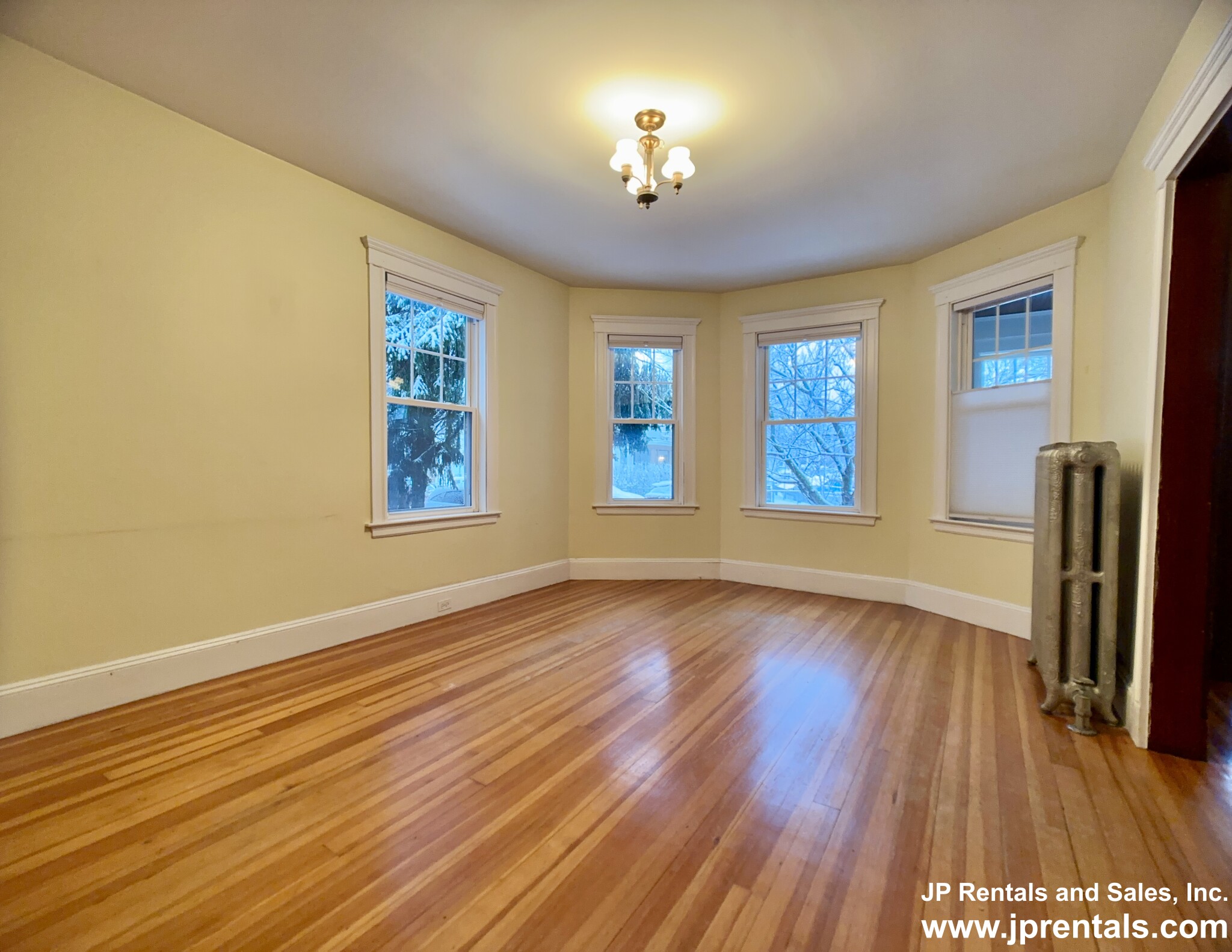 6 Archdale Rd, Roslindale