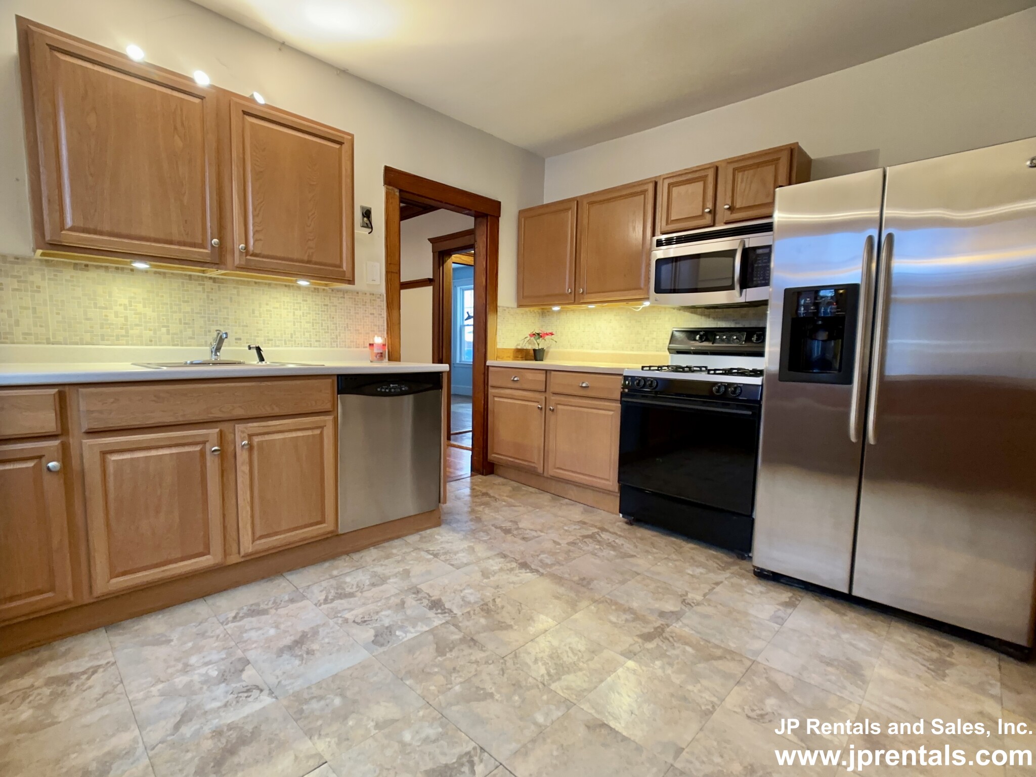 6 Archdale Rd, Roslindale