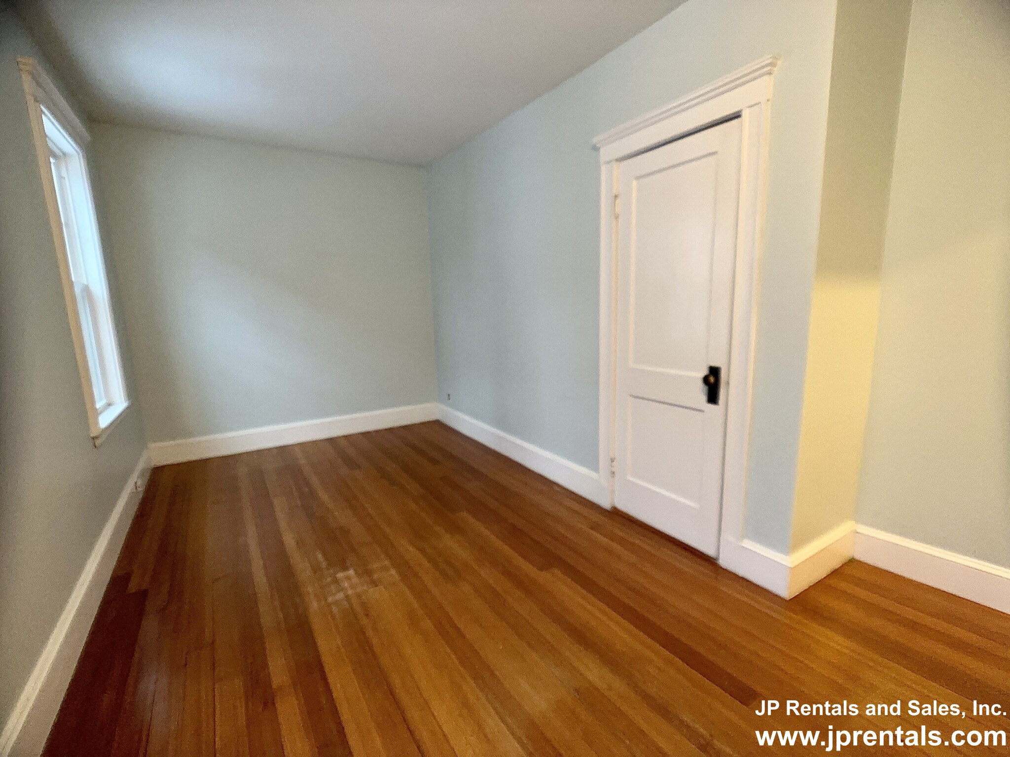 6 Archdale Rd, Roslindale