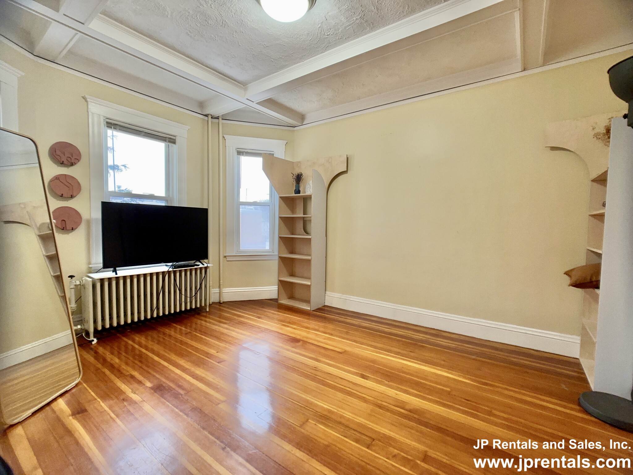 21 Child St, Jamaica Plain