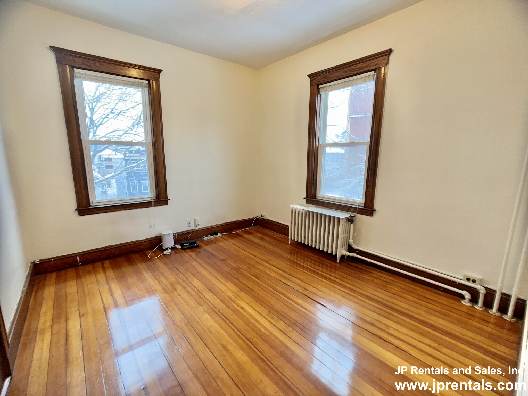 21 Child St, Jamaica Plain