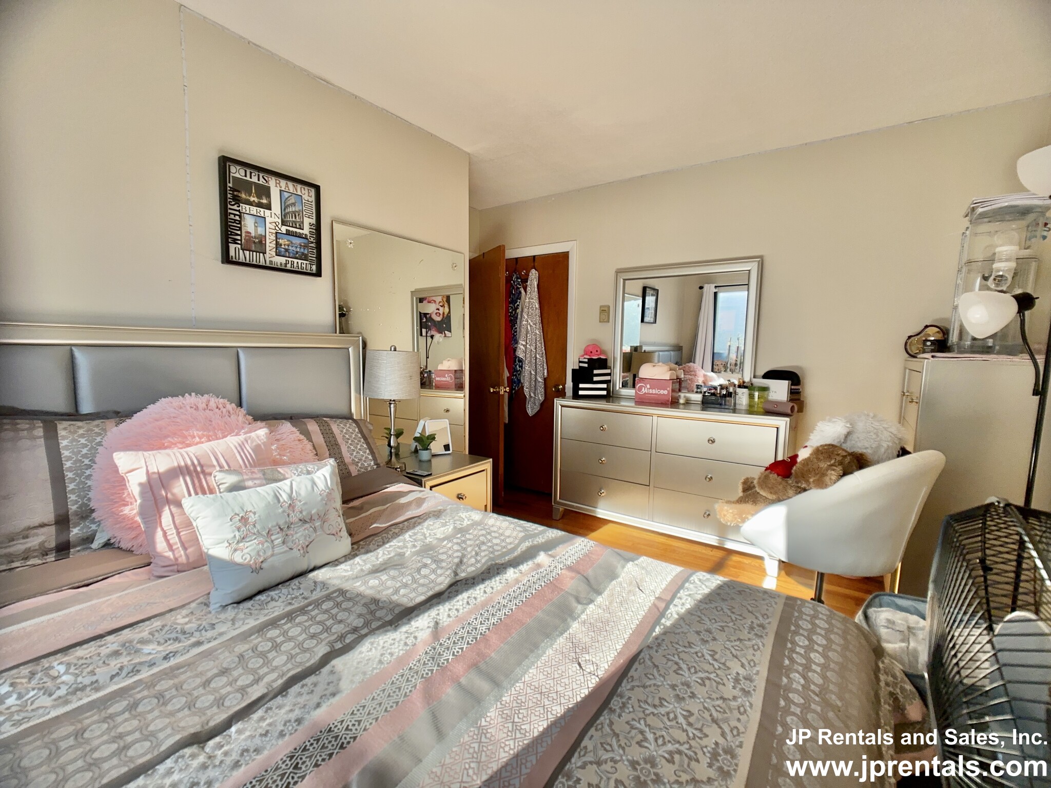 79 Poplar St, Roslindale