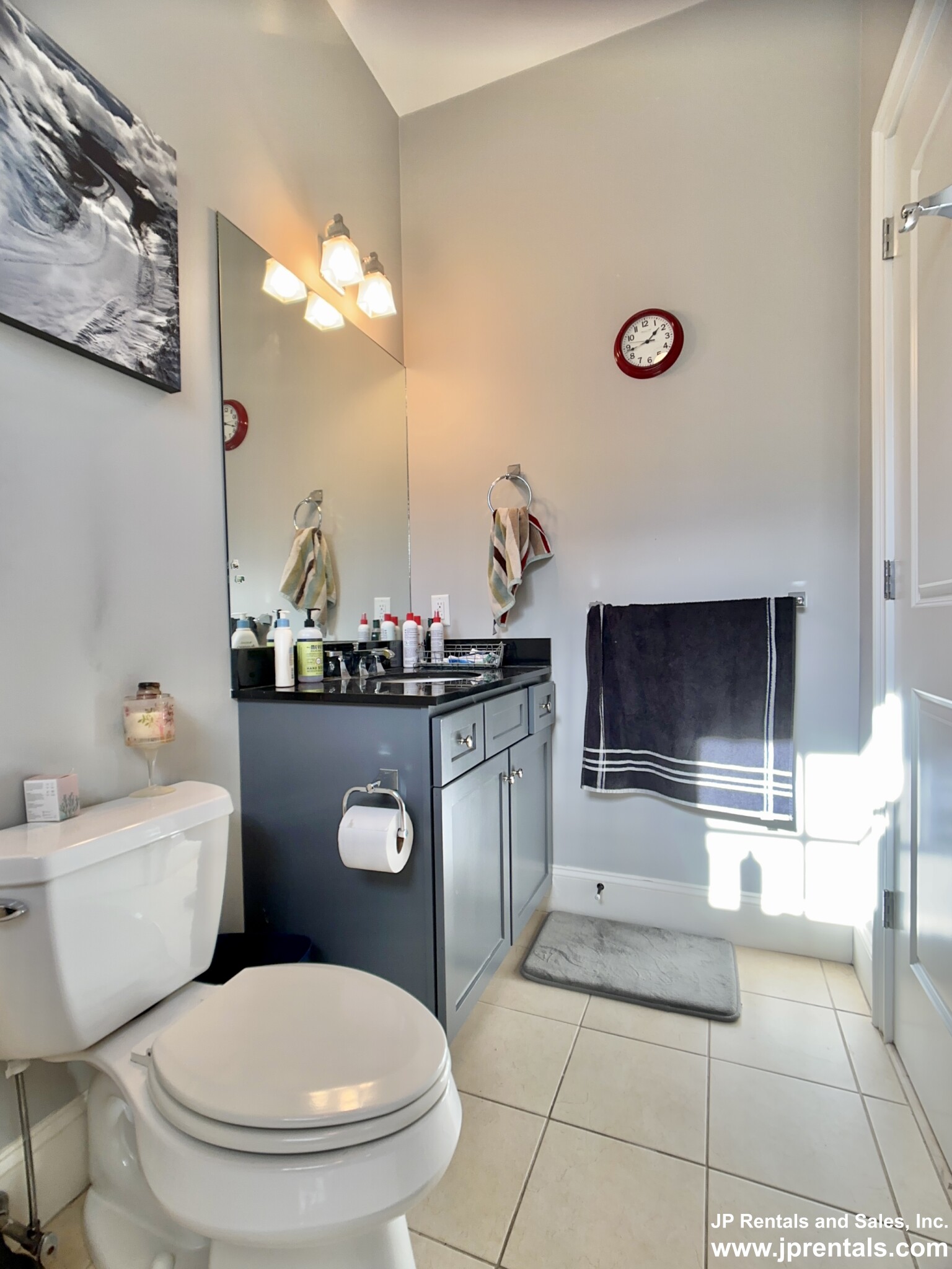 16A Meehan St, Jamaica Plain