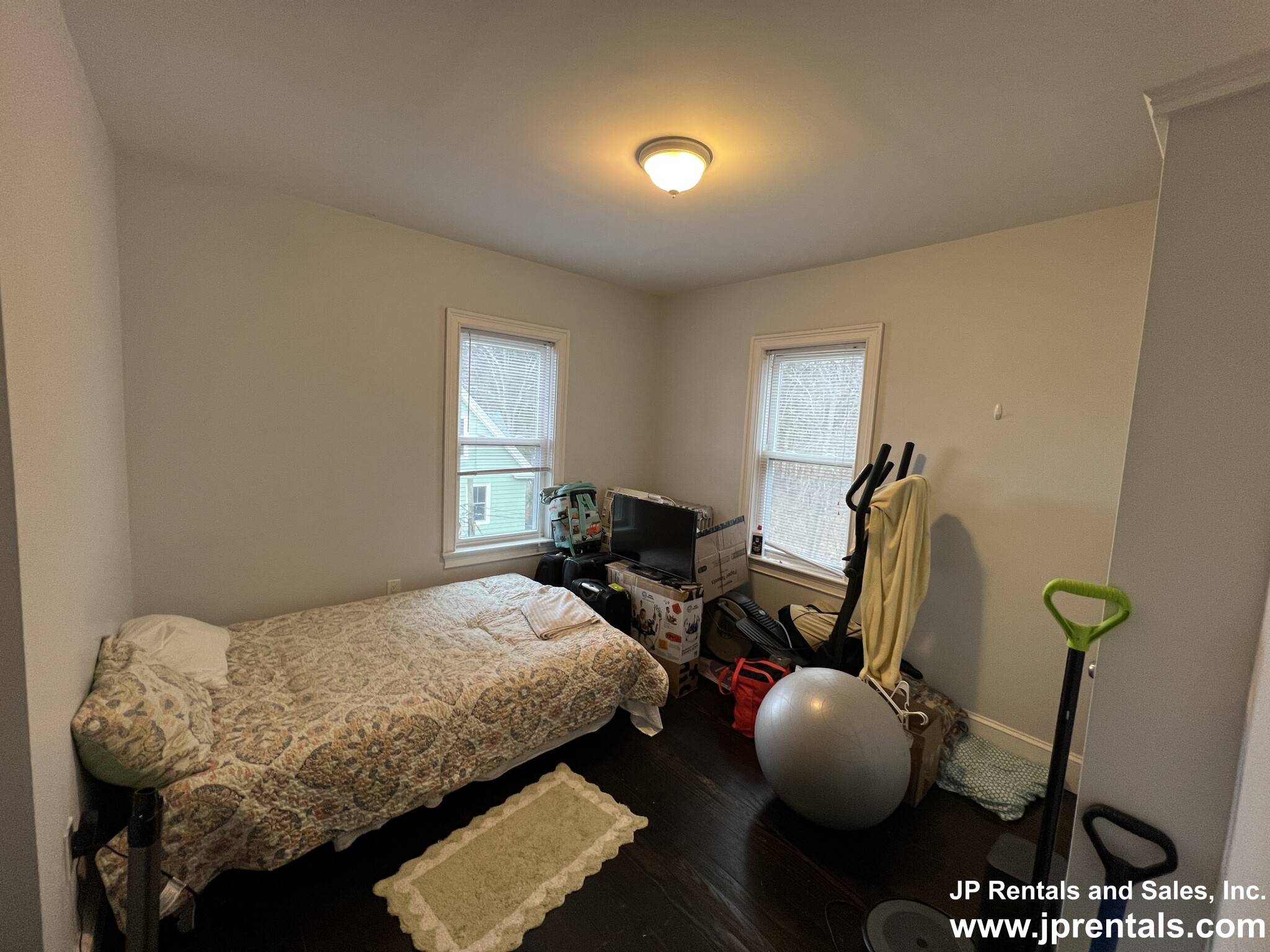 74 Weld Hill St, Jamaica Plain