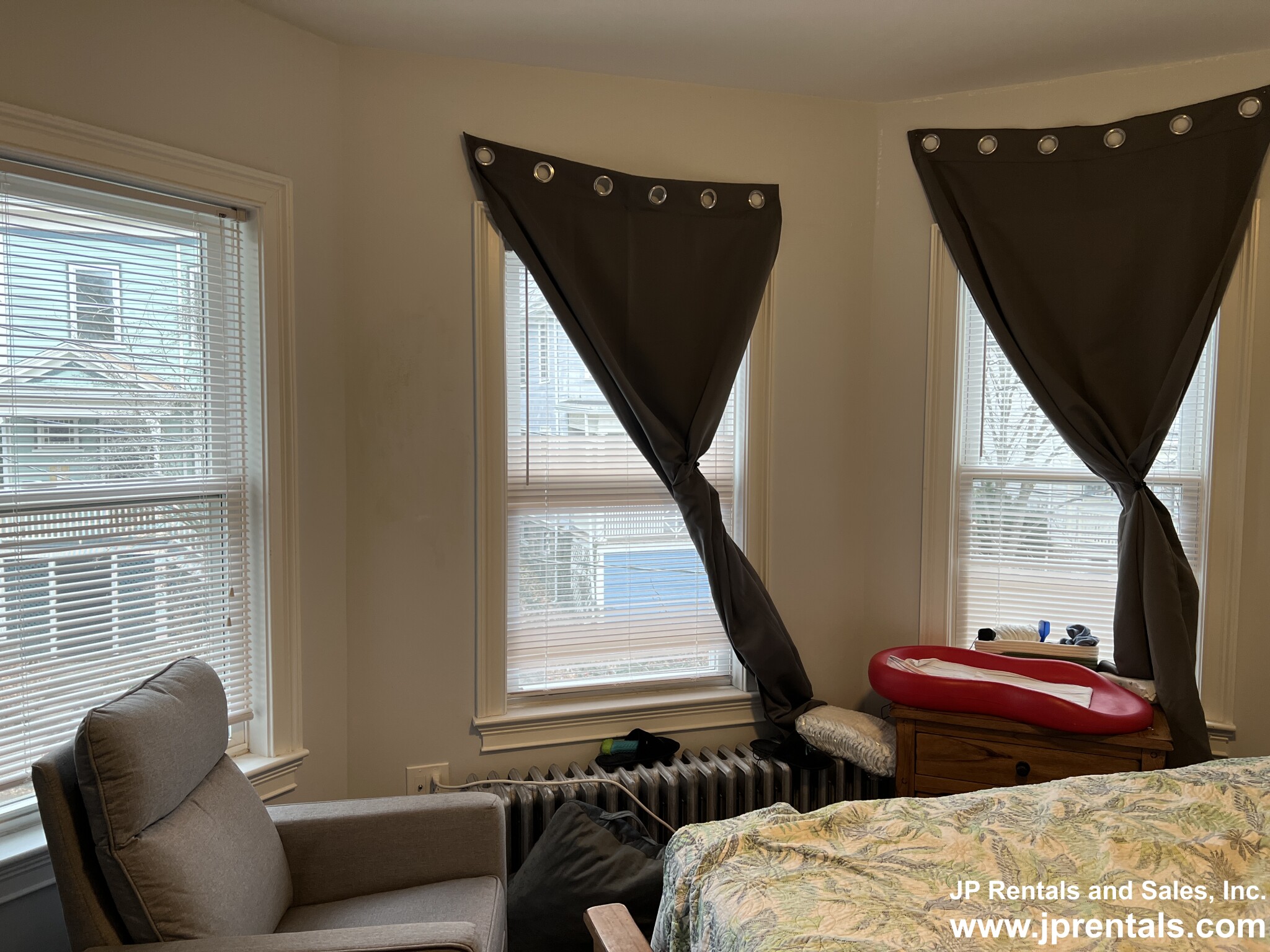 74 Weld Hill St, Jamaica Plain