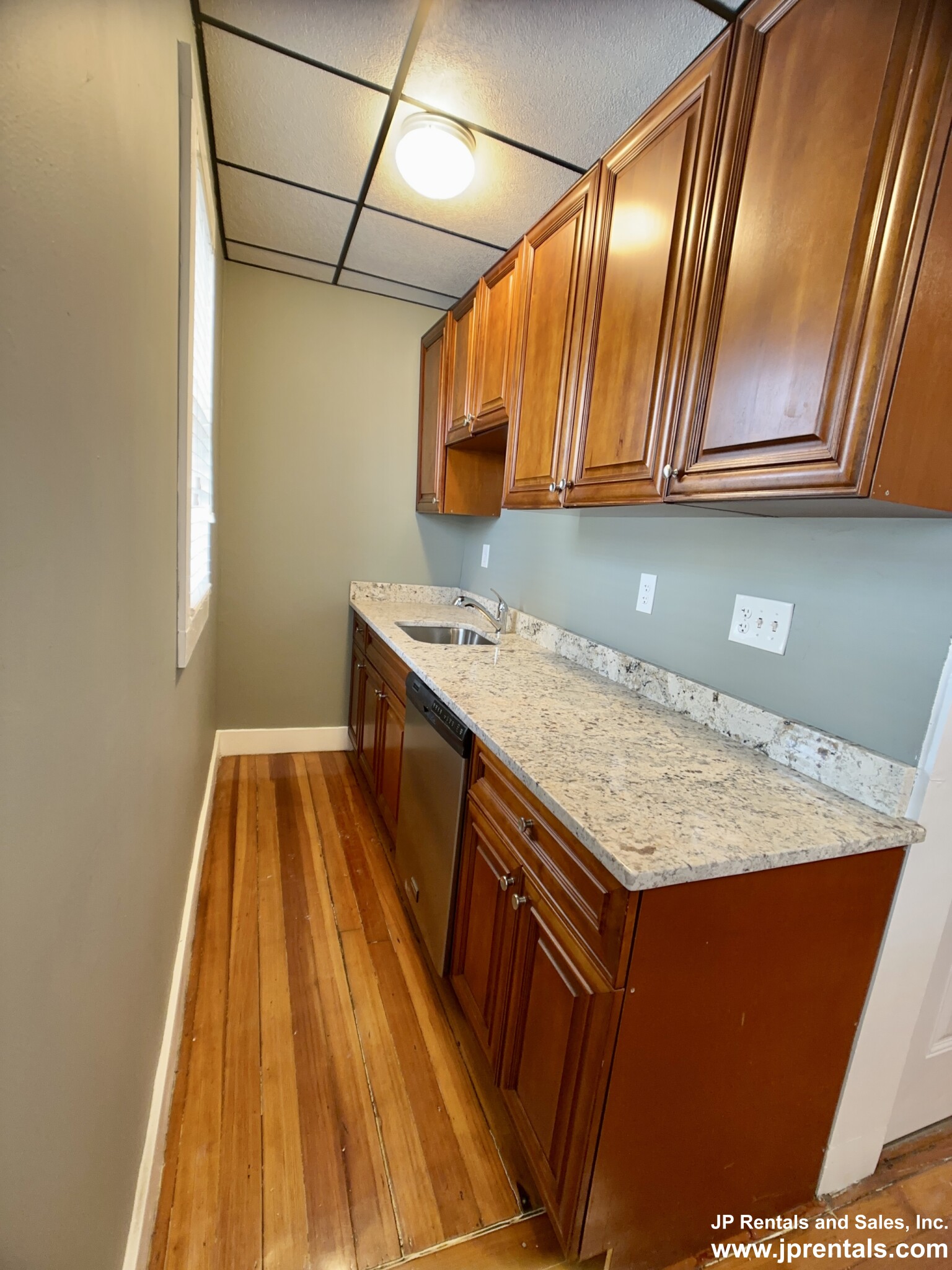 4615 Washington St, Roslindale