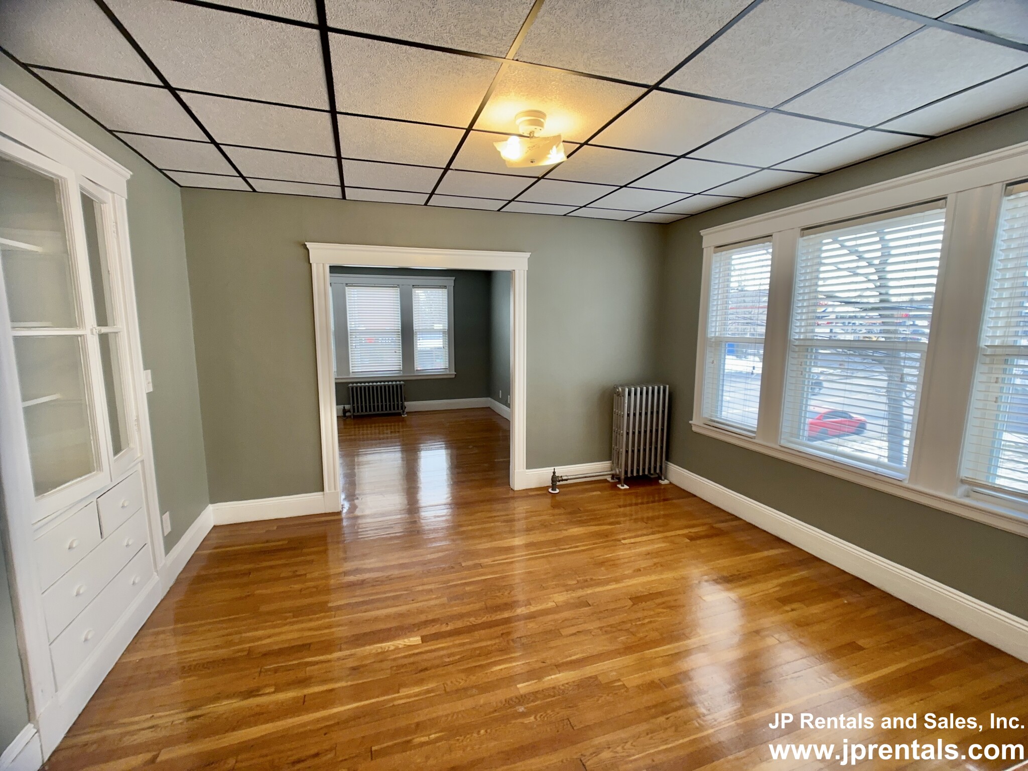 4615 Washington St, Roslindale