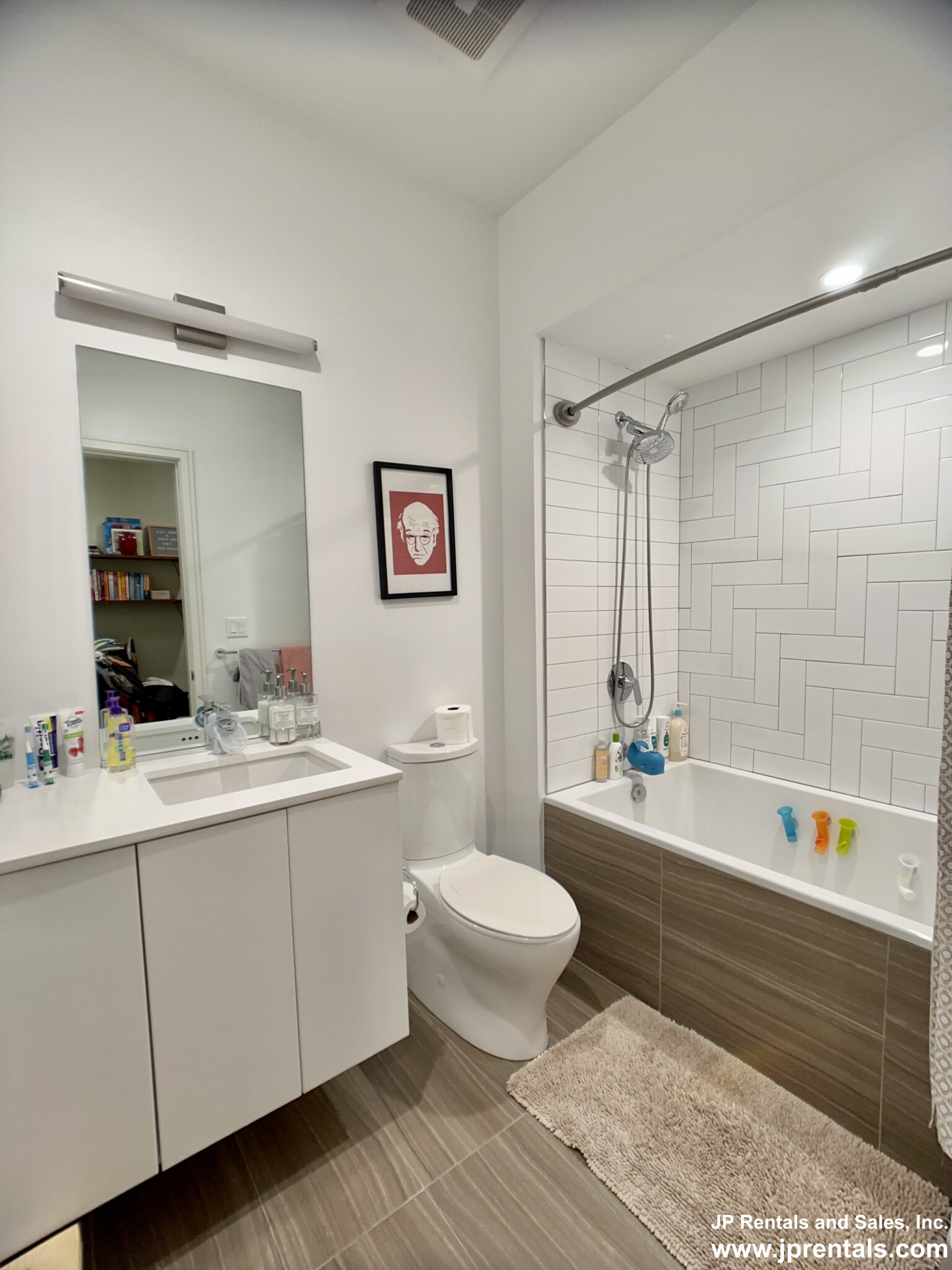 45 Burnett St, Jamaica Plain