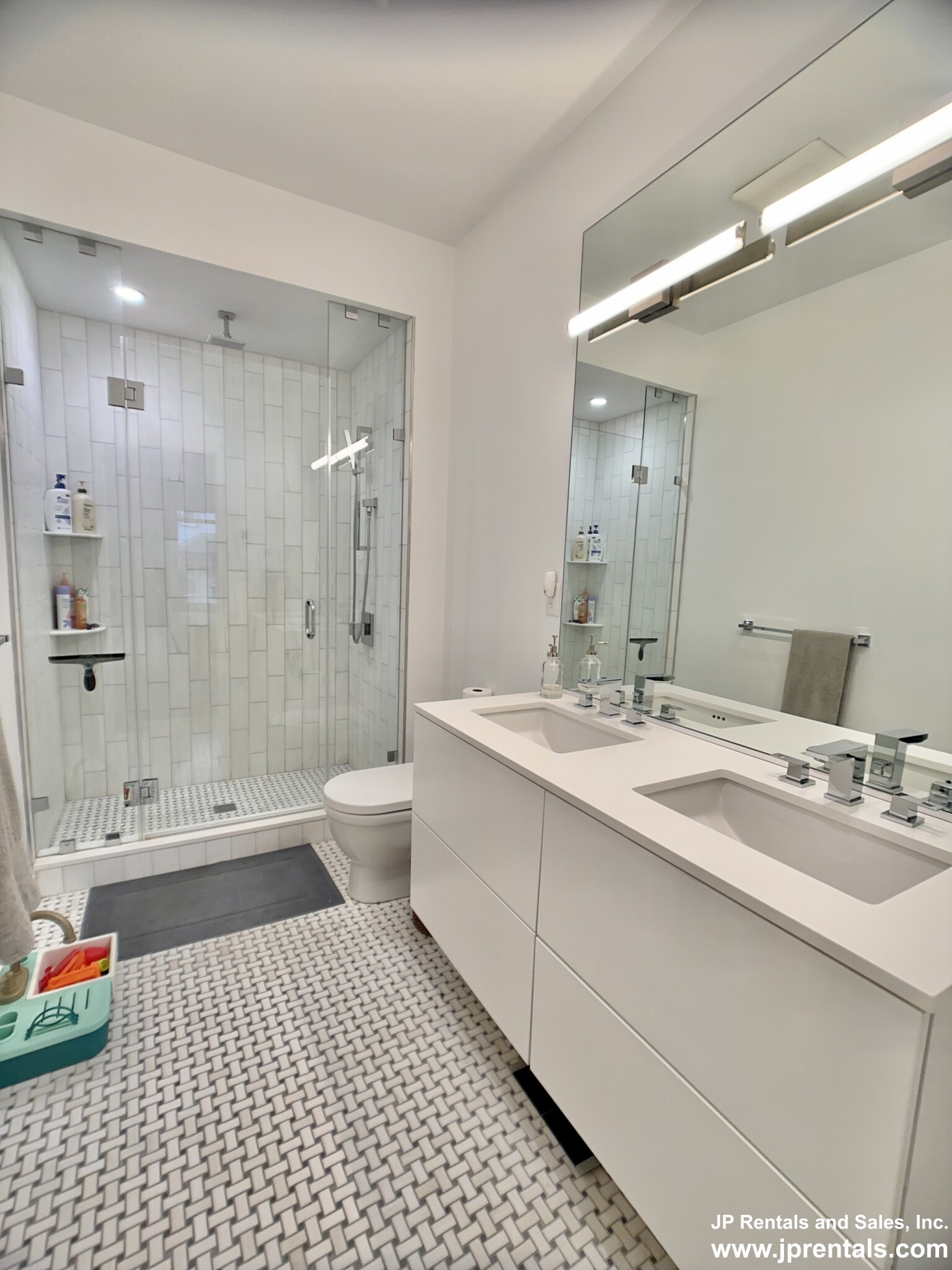 45 Burnett St, Jamaica Plain