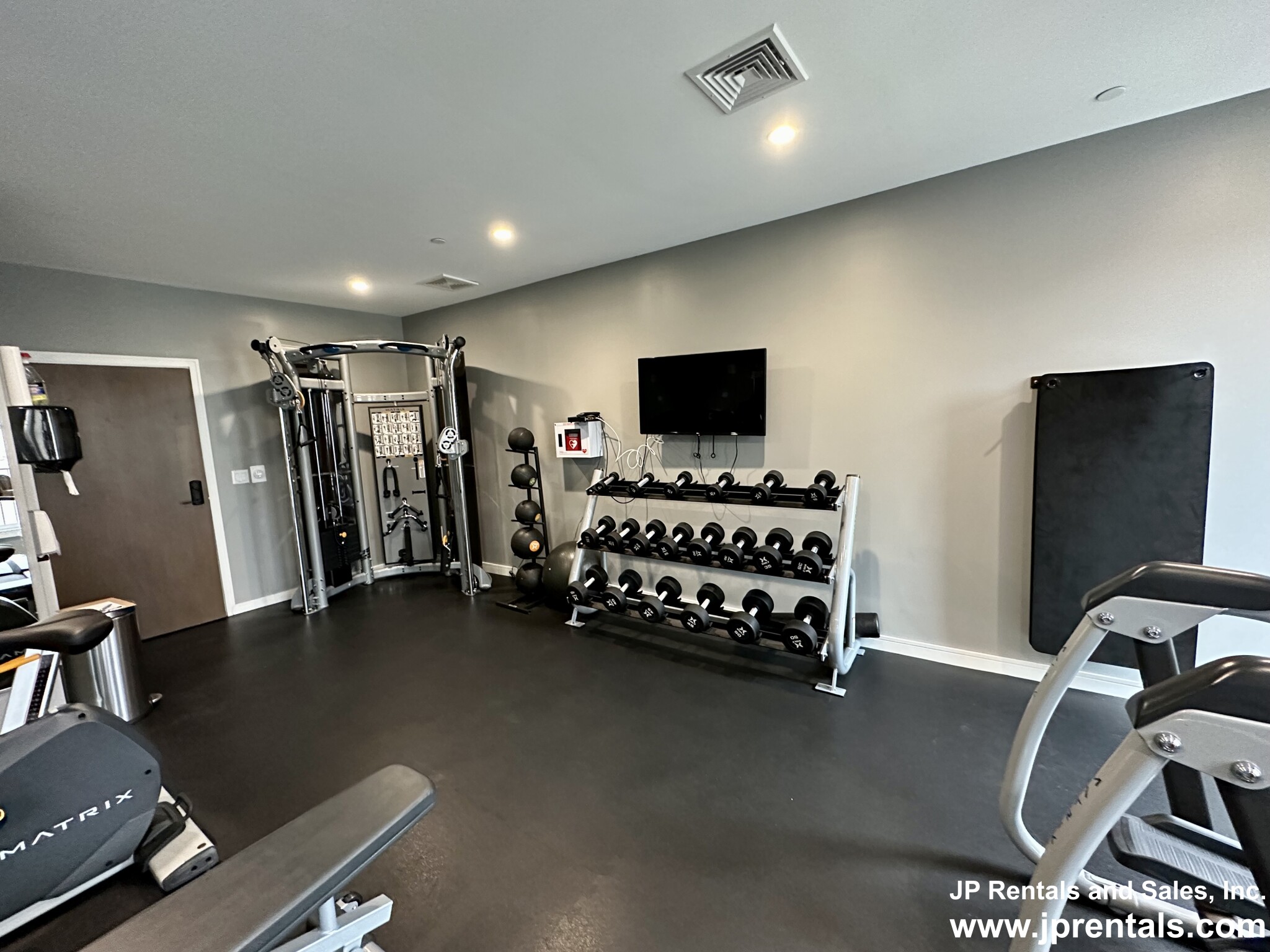 45 Burnett St, Jamaica Plain