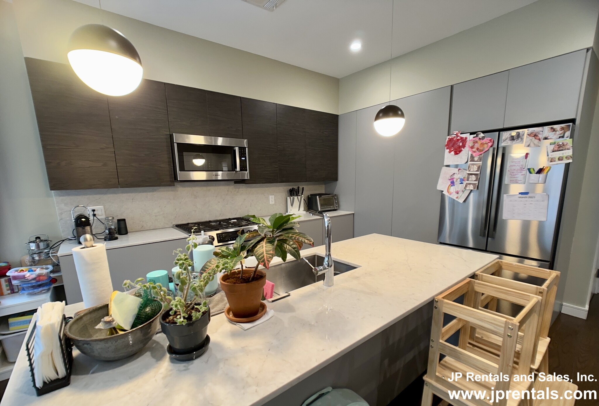 45 Burnett St, Jamaica Plain