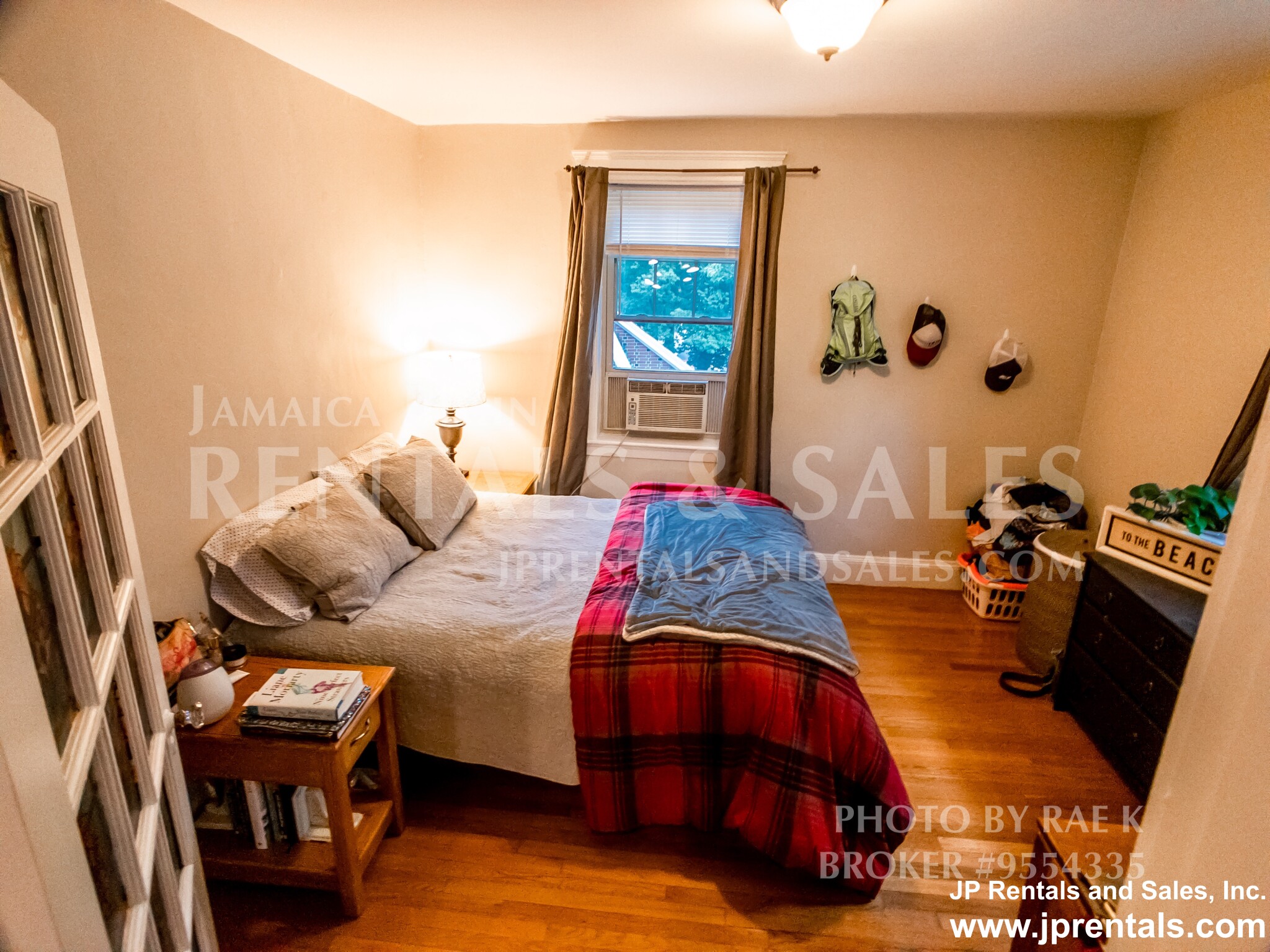 140 Arborway, Jamaica Plain