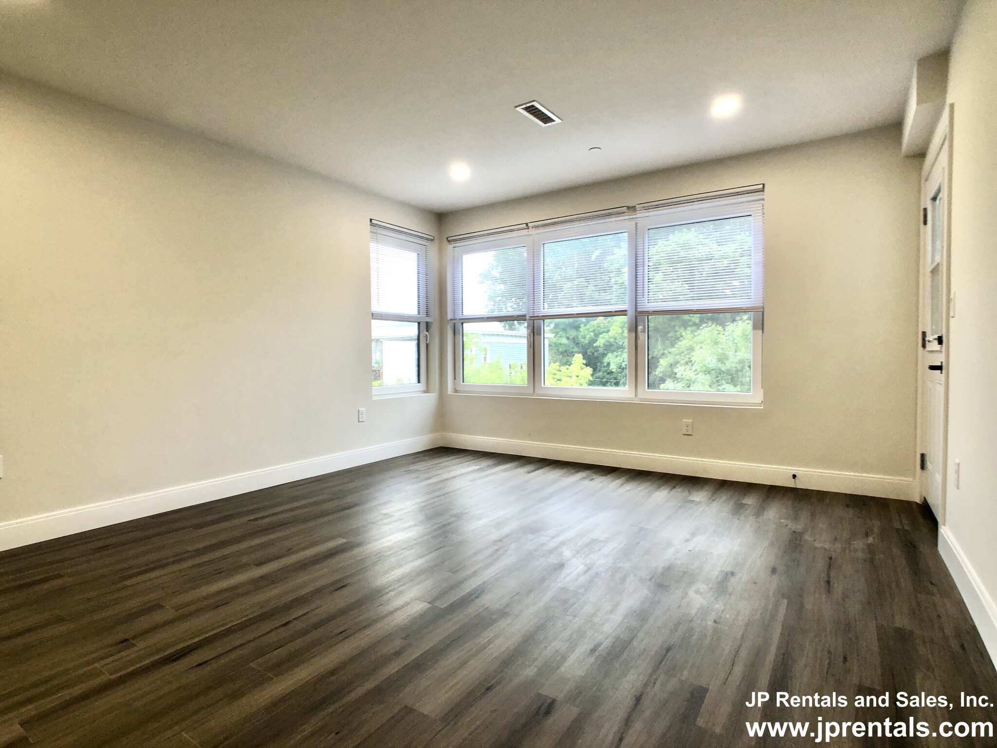 50 Stedman St, Jamaica Plain