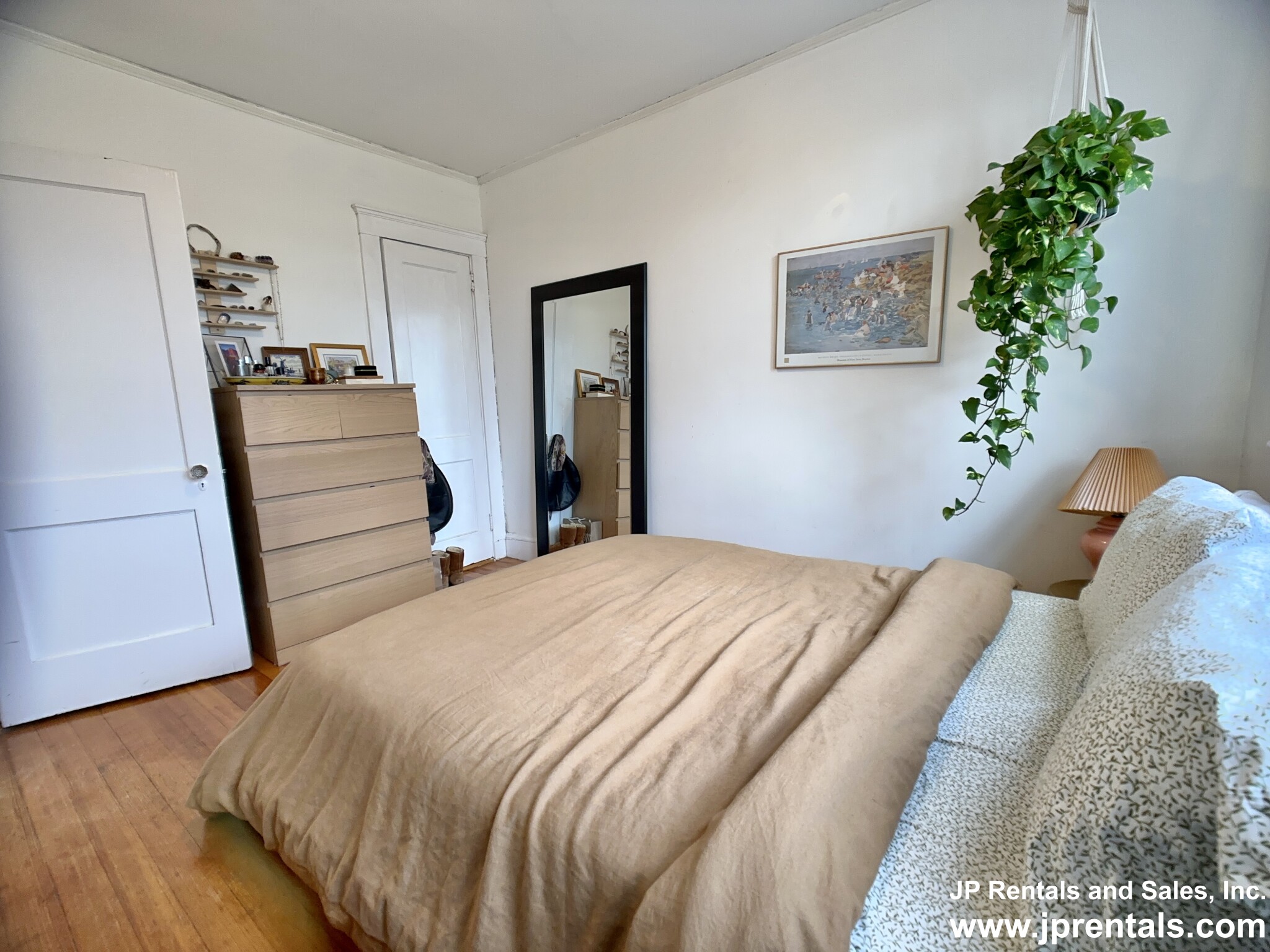 140 Arborway, Jamaica Plain