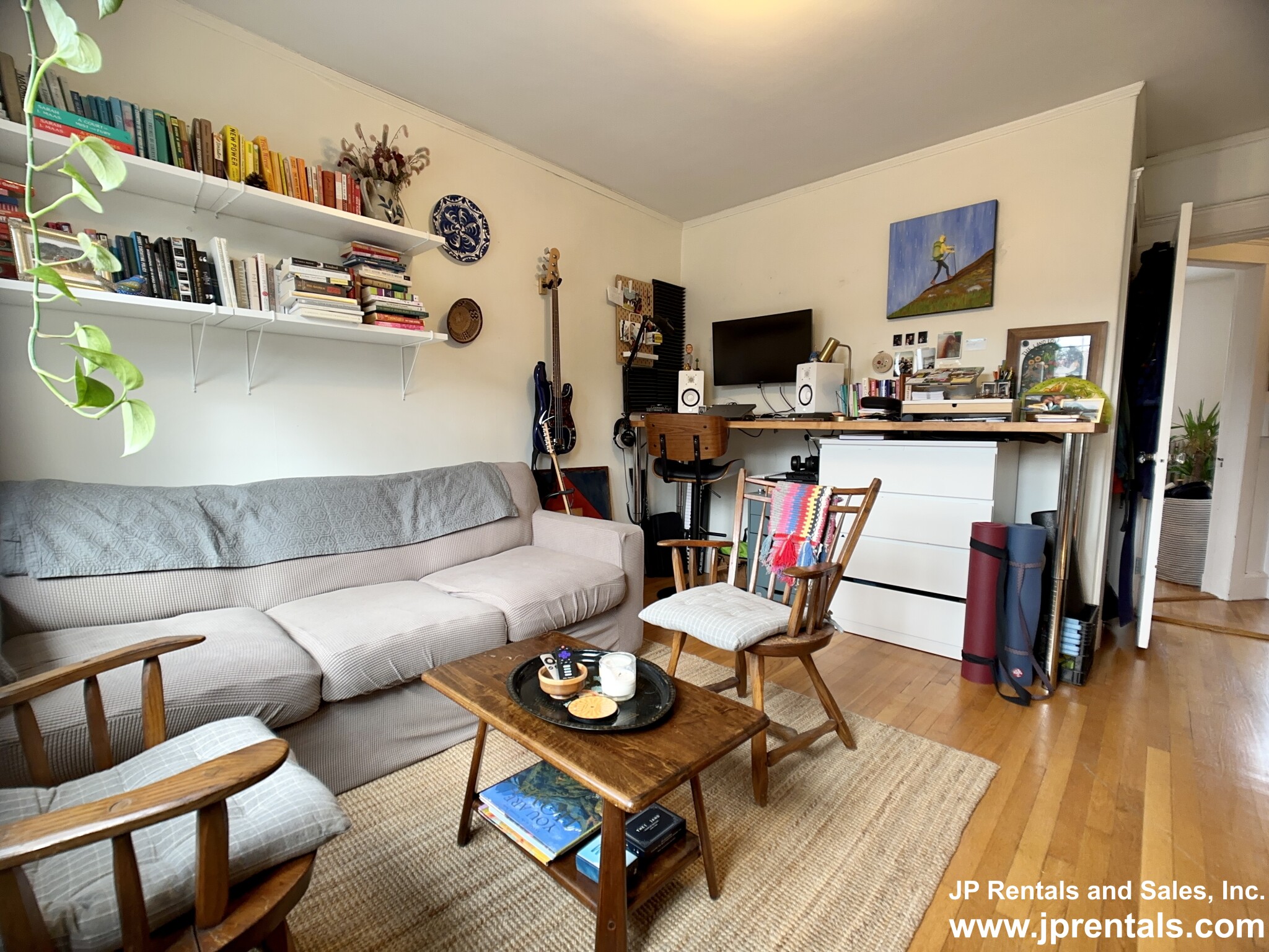 140 Arborway, Jamaica Plain