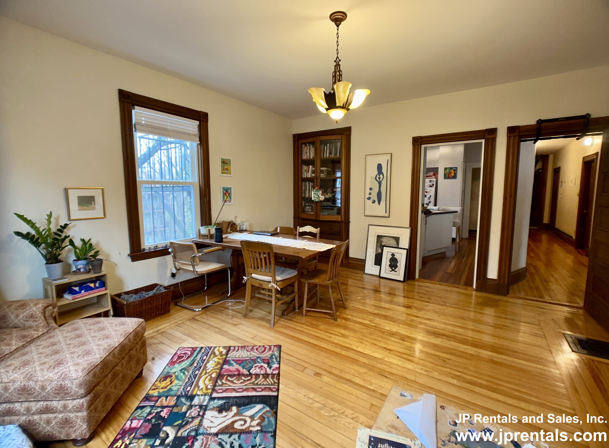 20 Oakview Ter, Jamaica Plain