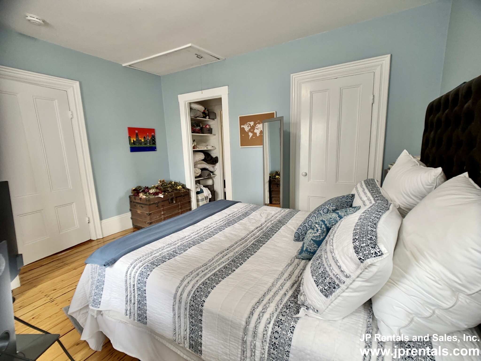 35 Burroughs St, Jamaica Plain