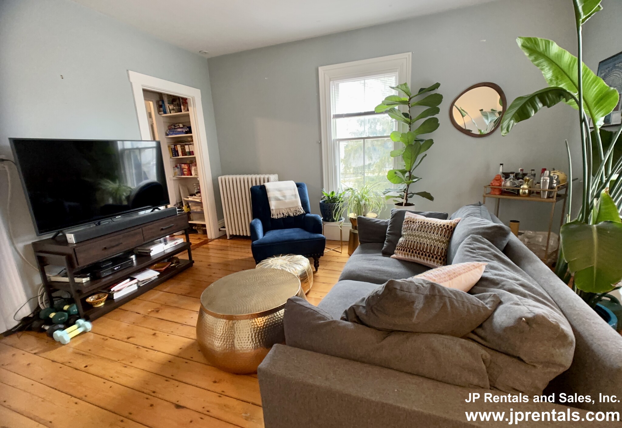 35 Burroughs St, Jamaica Plain