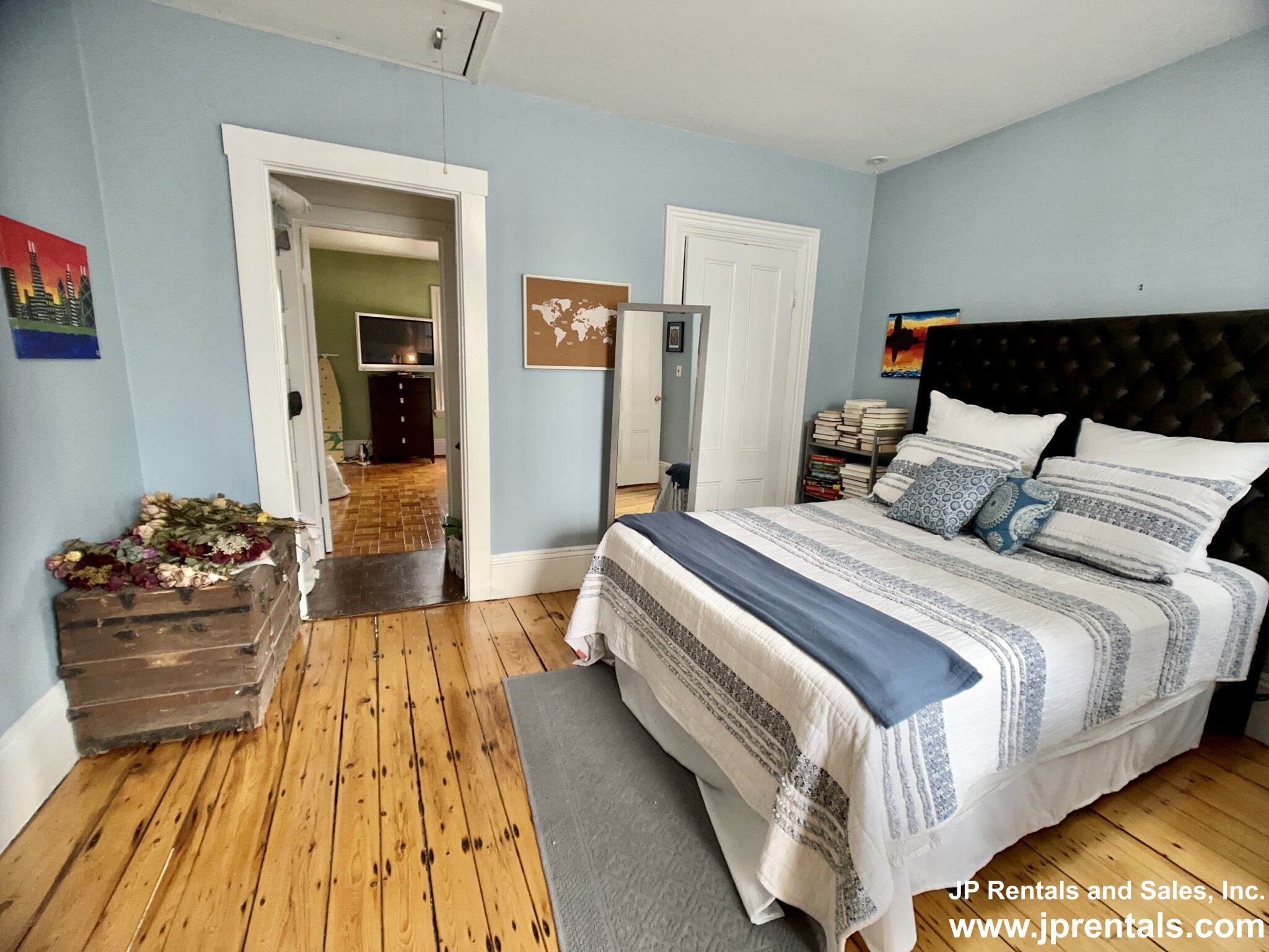 35 Burroughs St, Jamaica Plain