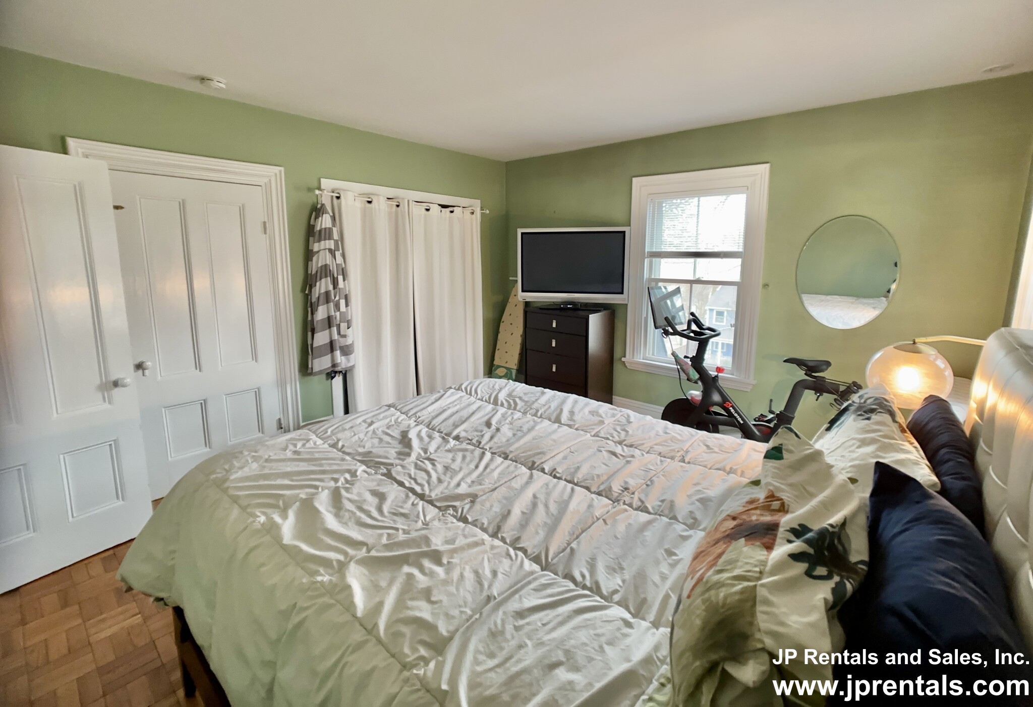 35 Burroughs St, Jamaica Plain