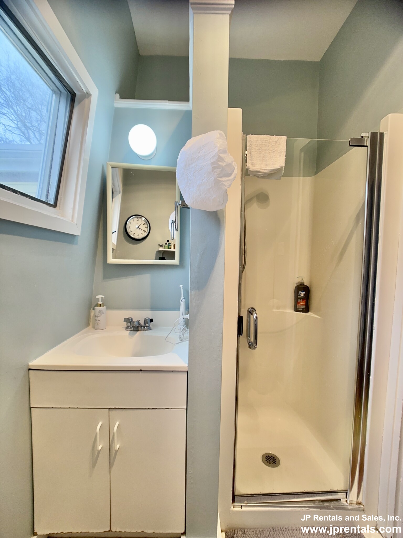 35 Burroughs St, Jamaica Plain