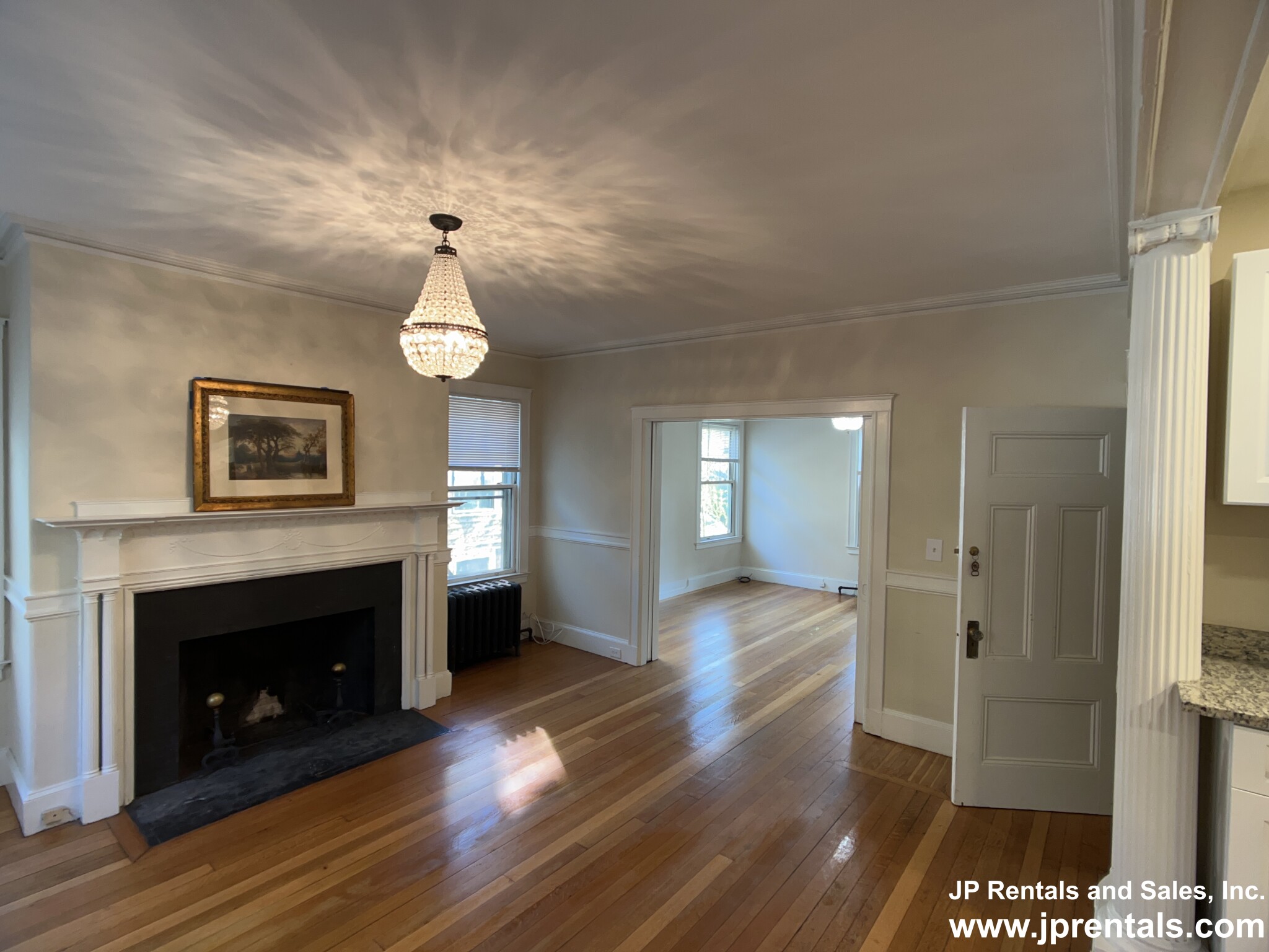 25 Dwight St, Coolidge Corner