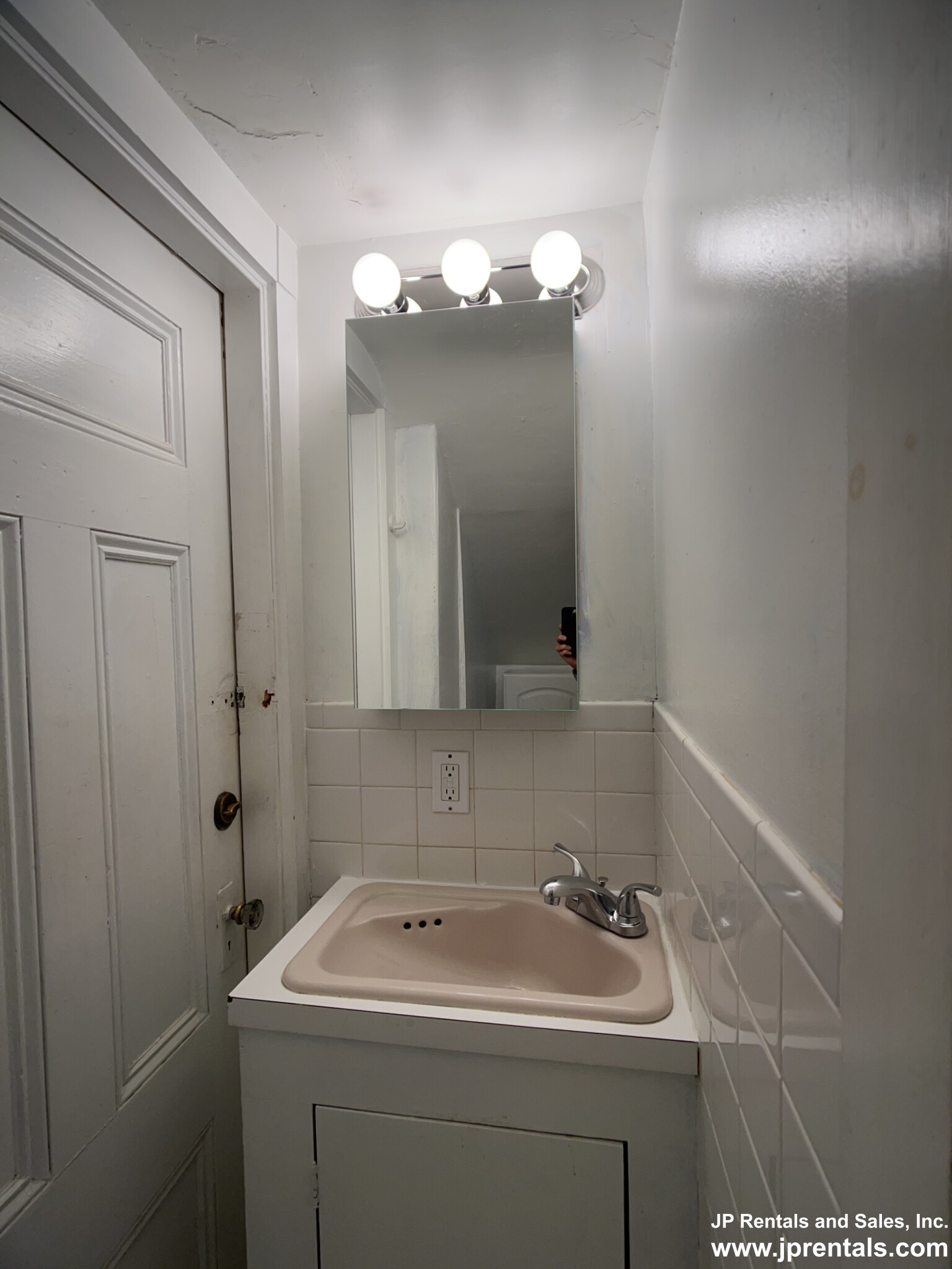 25 Dwight St, Coolidge Corner