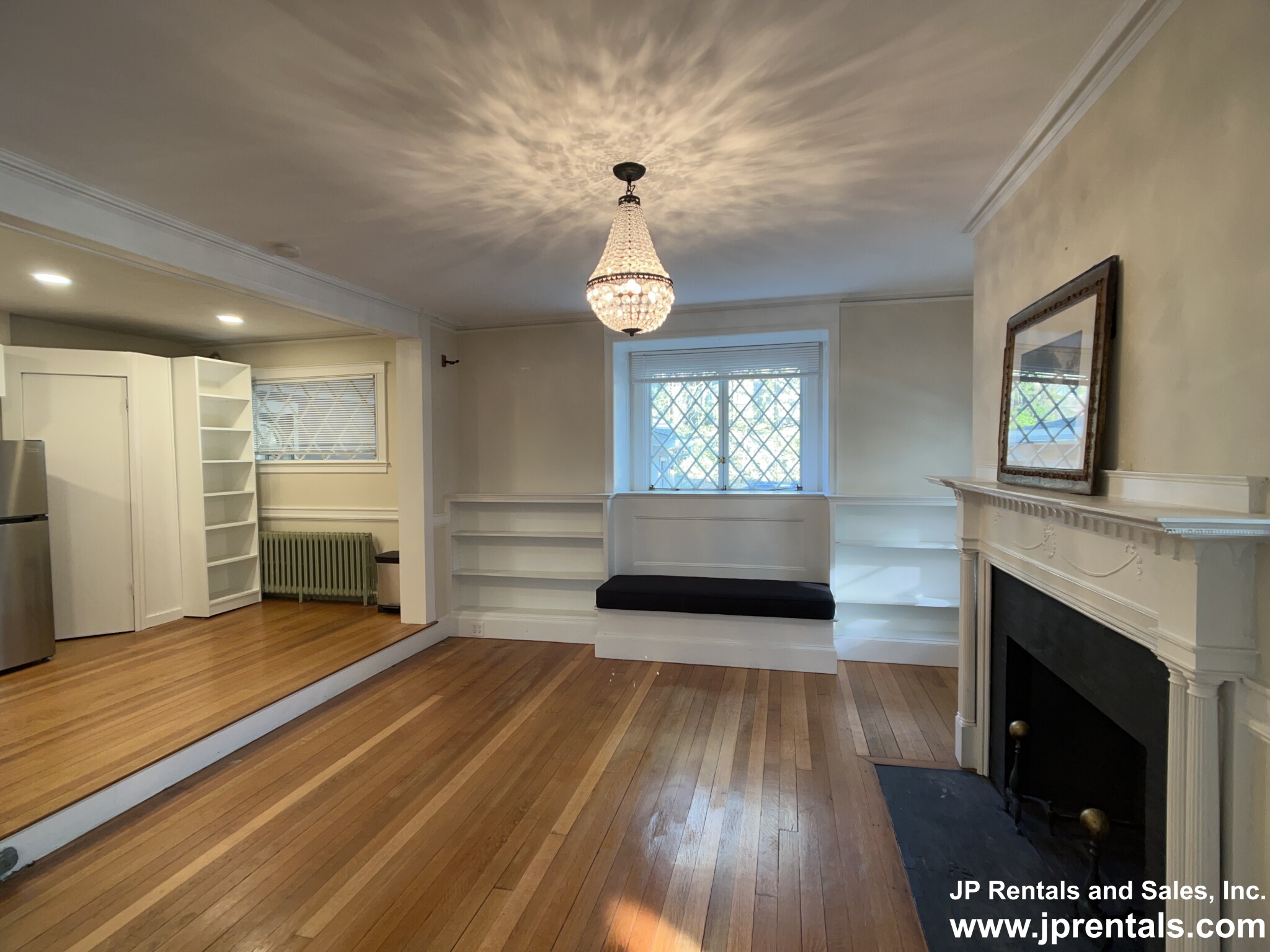 25 Dwight St, Coolidge Corner