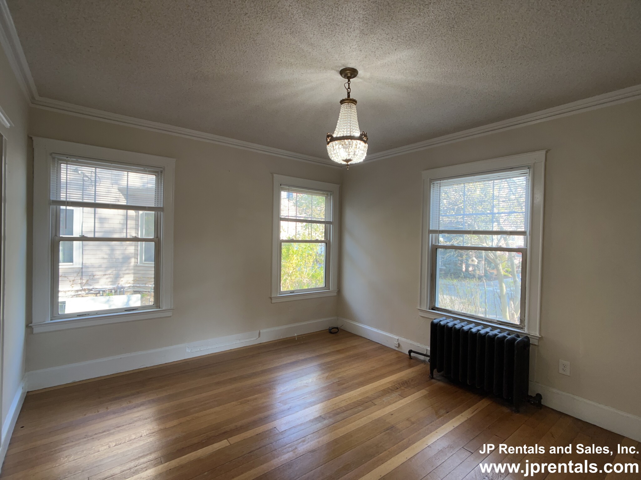 25 Dwight St, Coolidge Corner