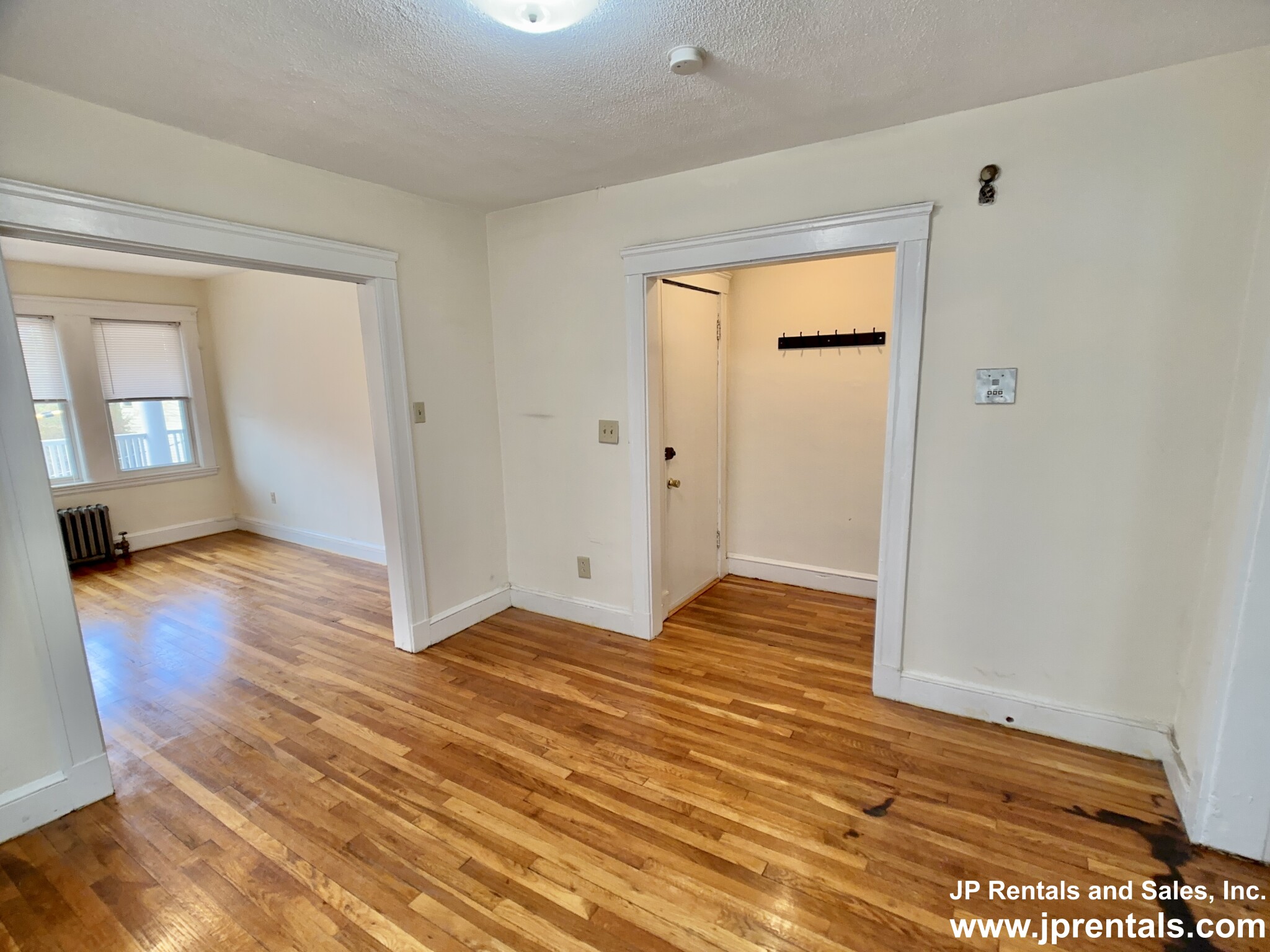 11 Segel St, Jamaica Plain