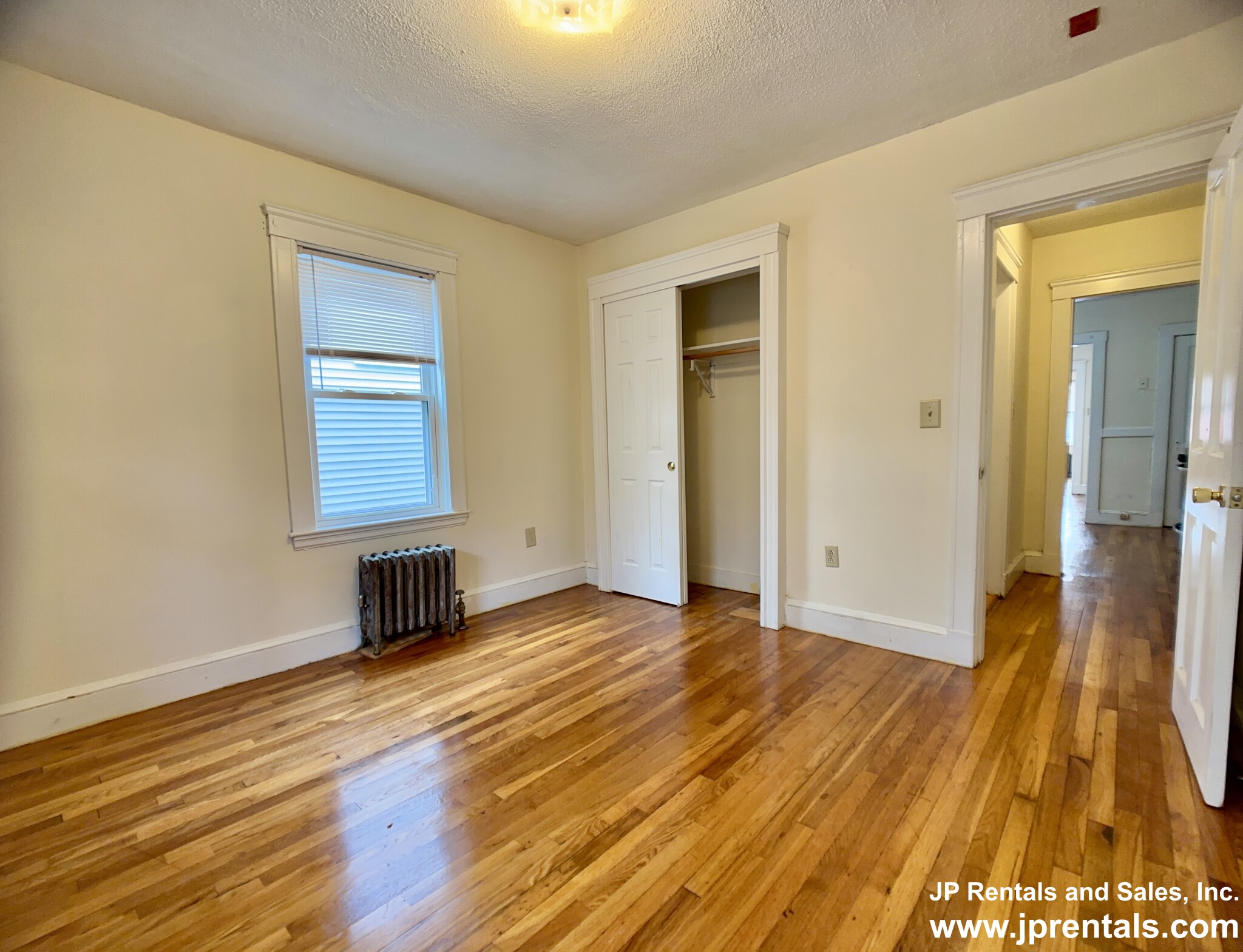 11 Segel St, Jamaica Plain