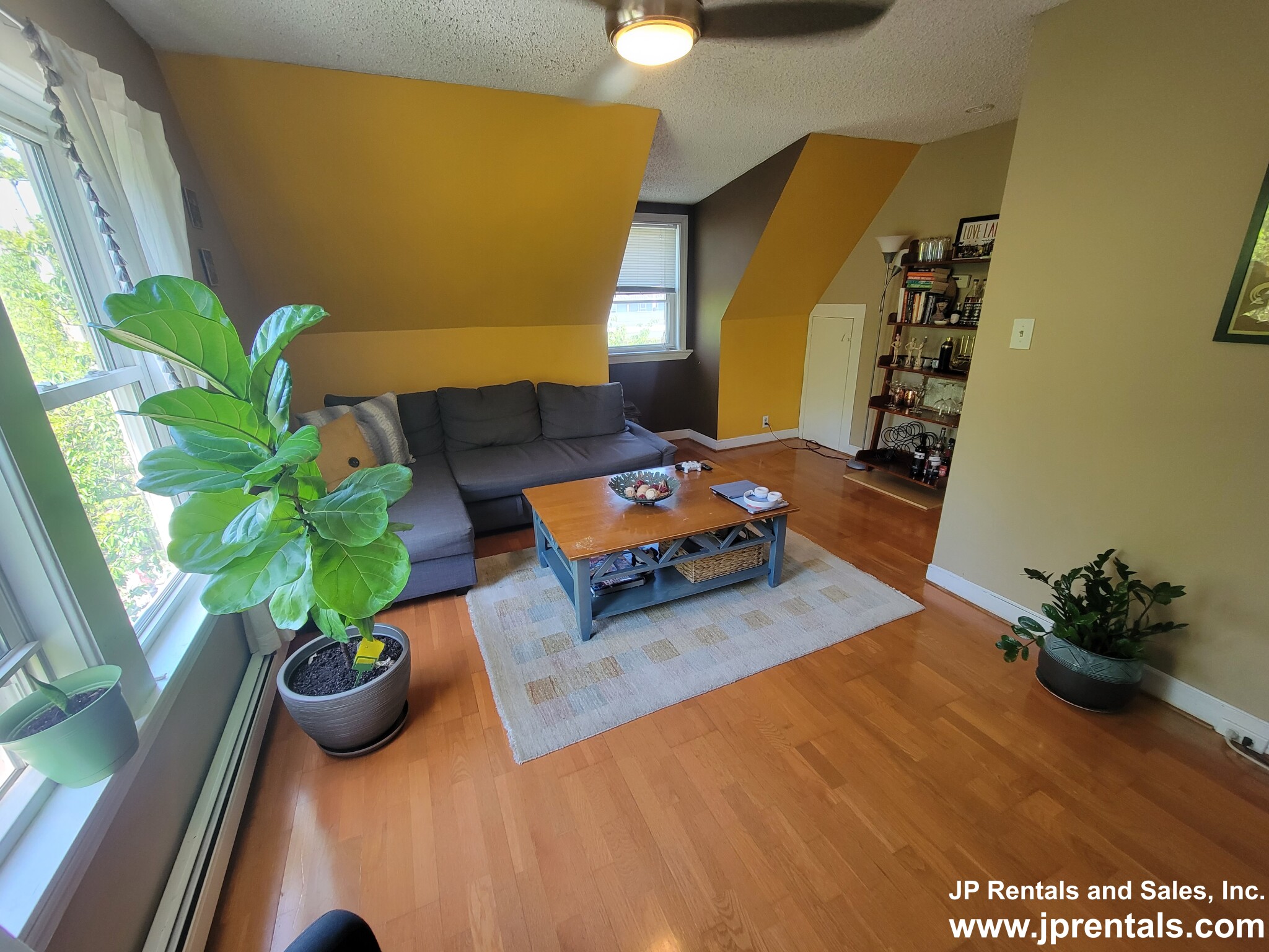 51 Cornwall St, Jamaica Plain